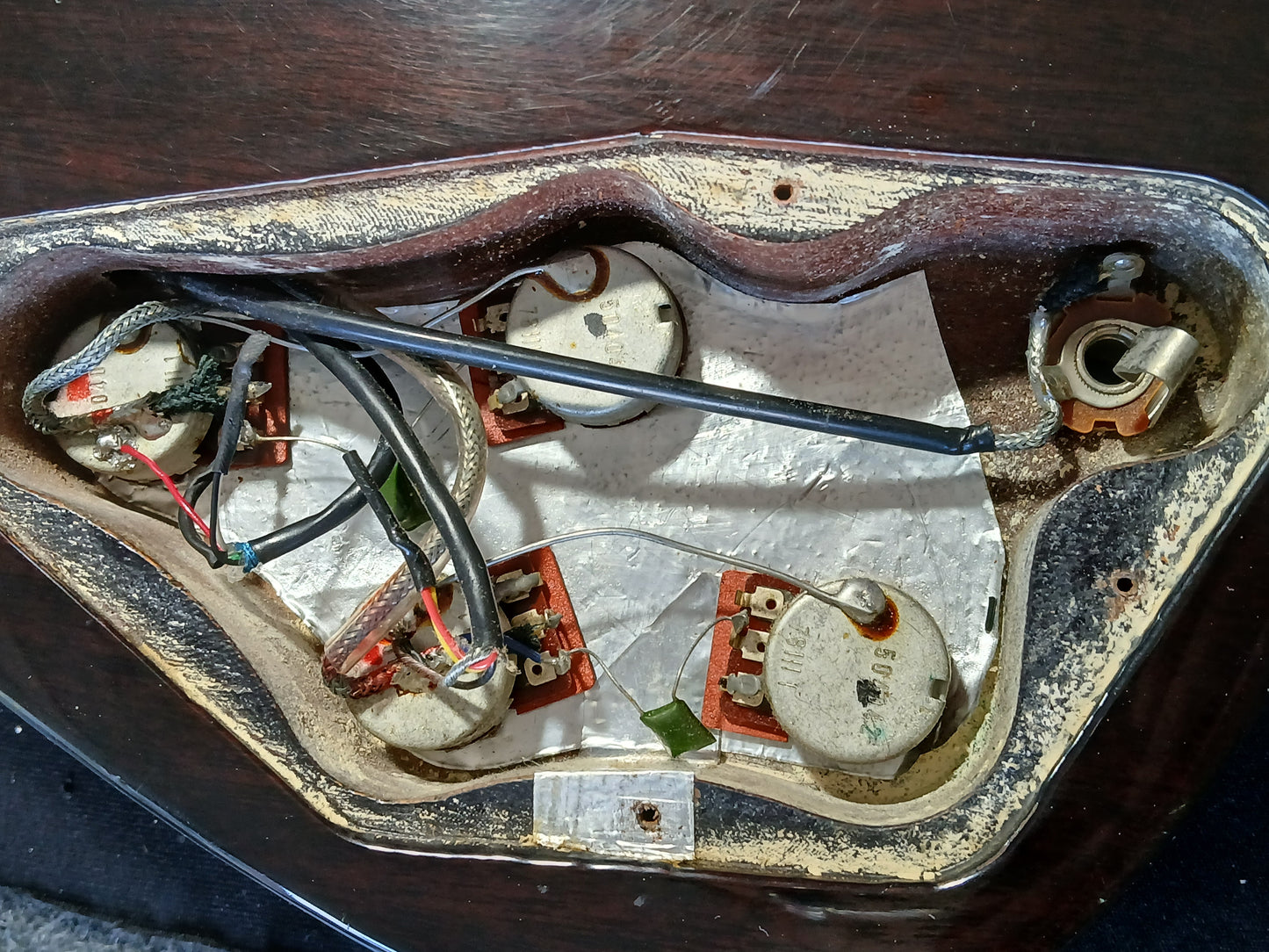 1978 Greco Japan M900 Mirage (Iceman) w/Dimarzio (Brown Sunburst)