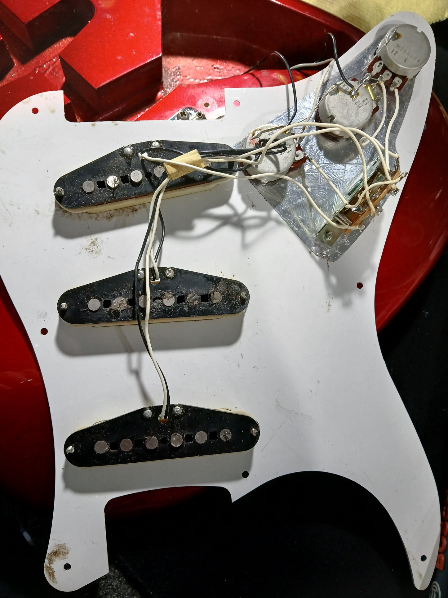 1989 Fender Japan ST57 '57 Reissue Vintage Stratocaster (Candy Apple Red)