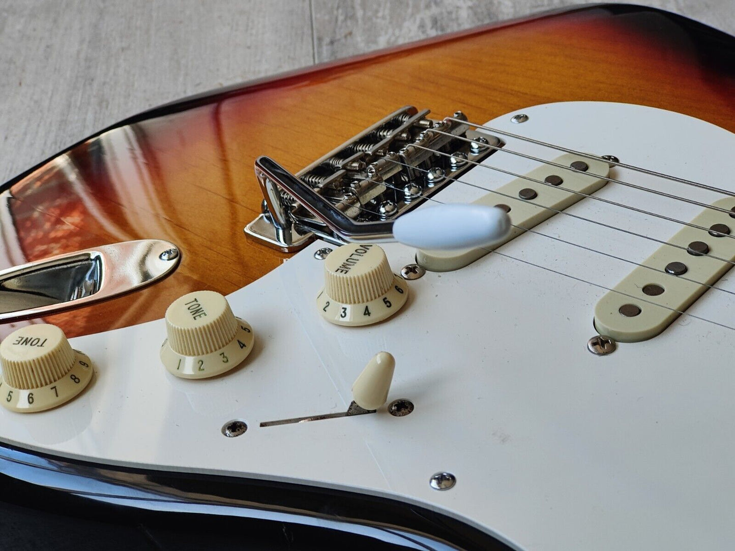 2006 Fender Japan ST57-58US '57 Reissue Stratocaster w/USA Pickups (Sunburst)