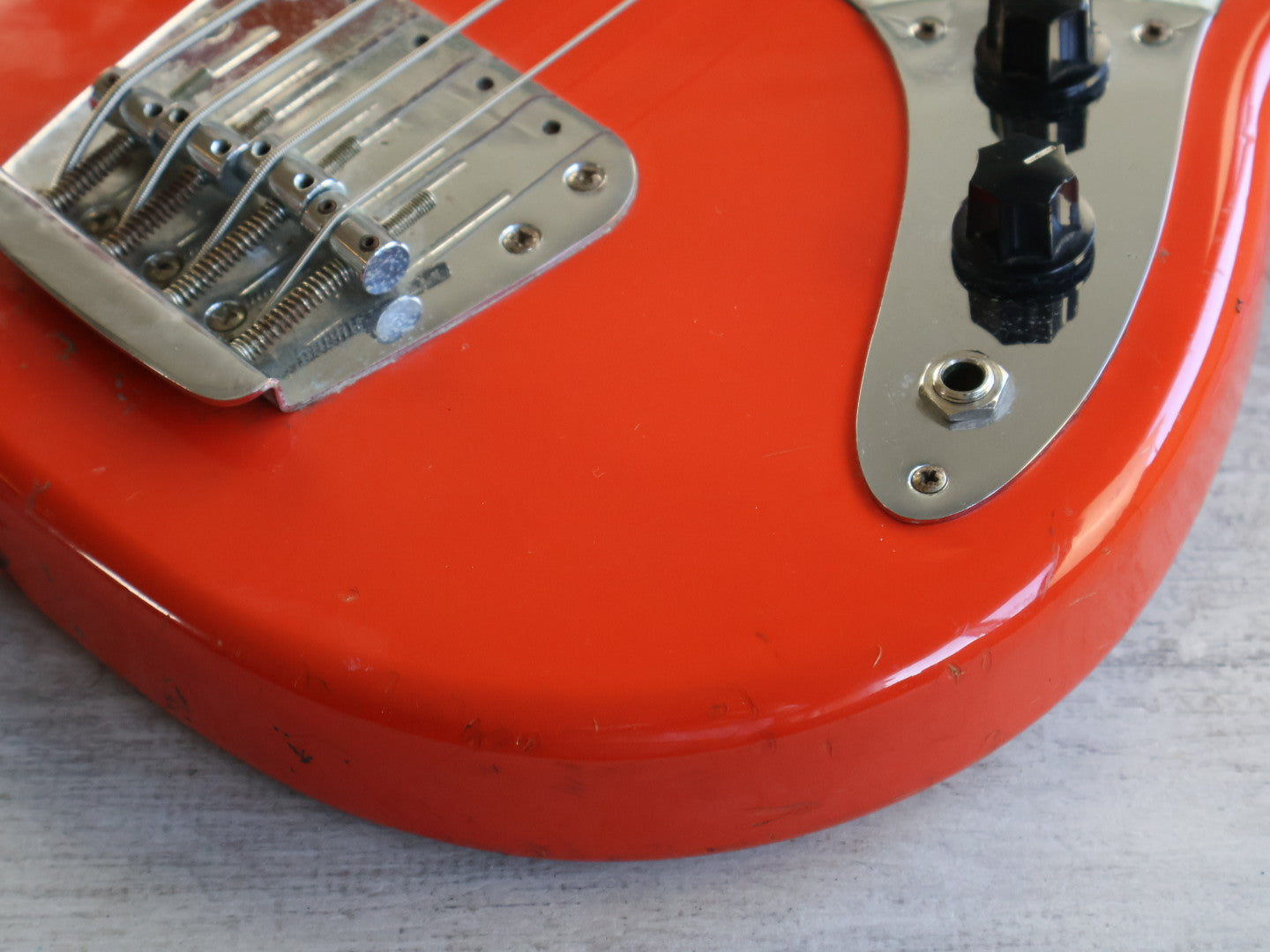 2000 Fender Japan MB98-70SD Mustang Bass (Fiesta Red)