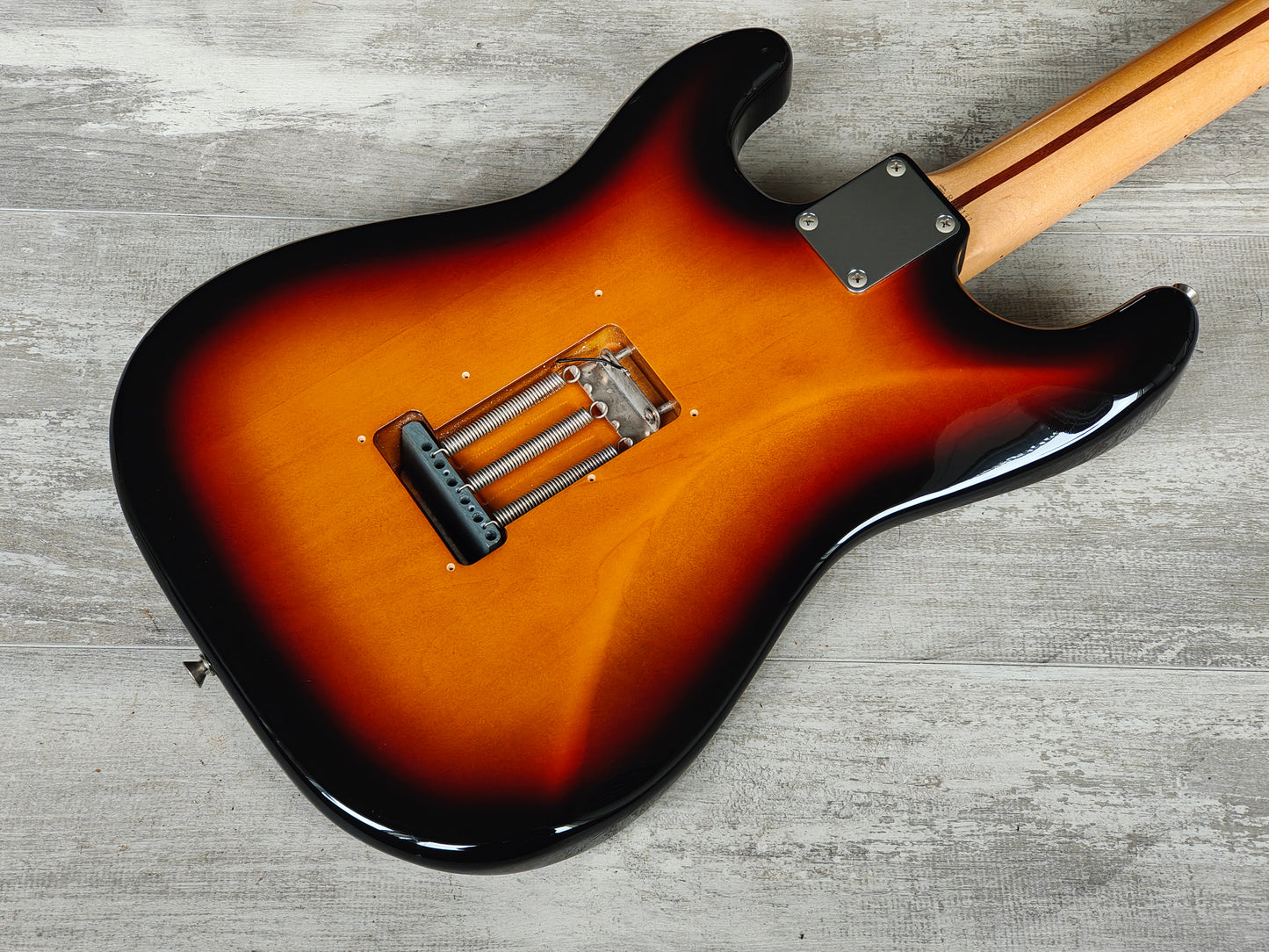2005 Fender Japan ST-STD Stratocaster Standard (Sunburst)