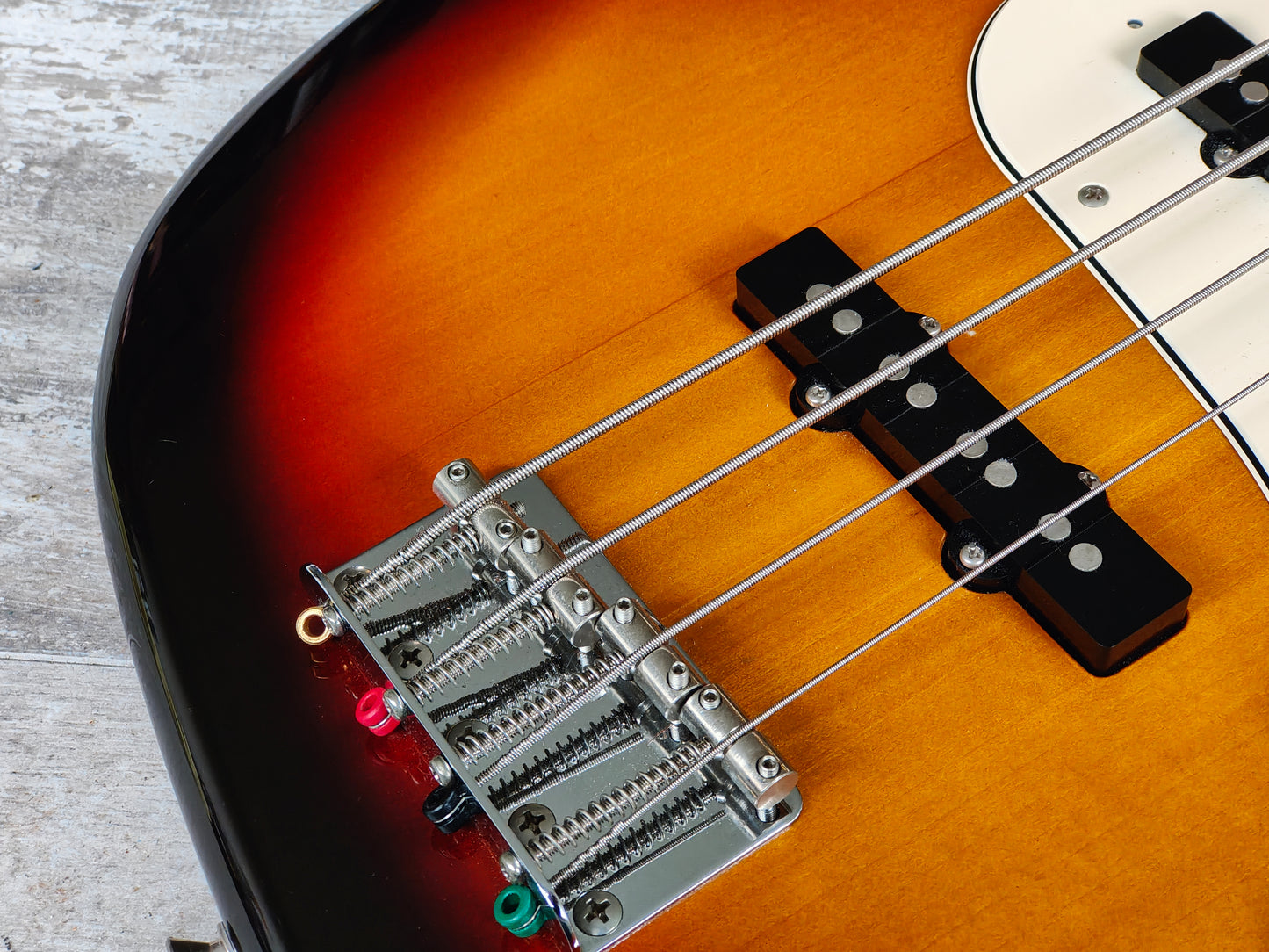 2011 Fender Japan Jazz Bass Standard (Sunburst)