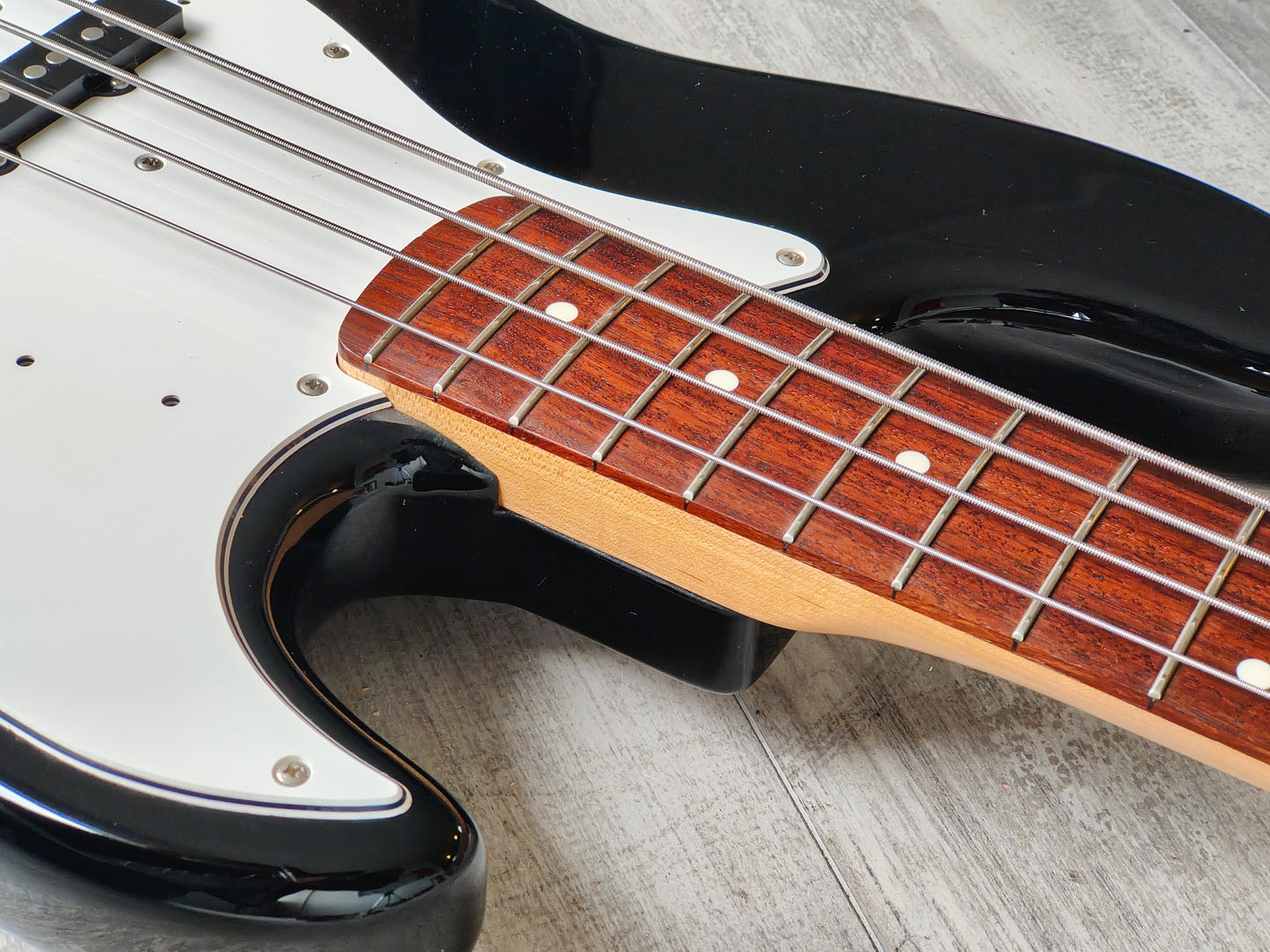2010 Fender Japan Jazz Bass Standard (Black)
