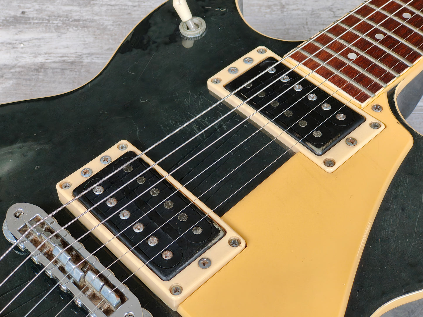 1981 Yamaha Japan SG-600 Double Cutaway (Black)