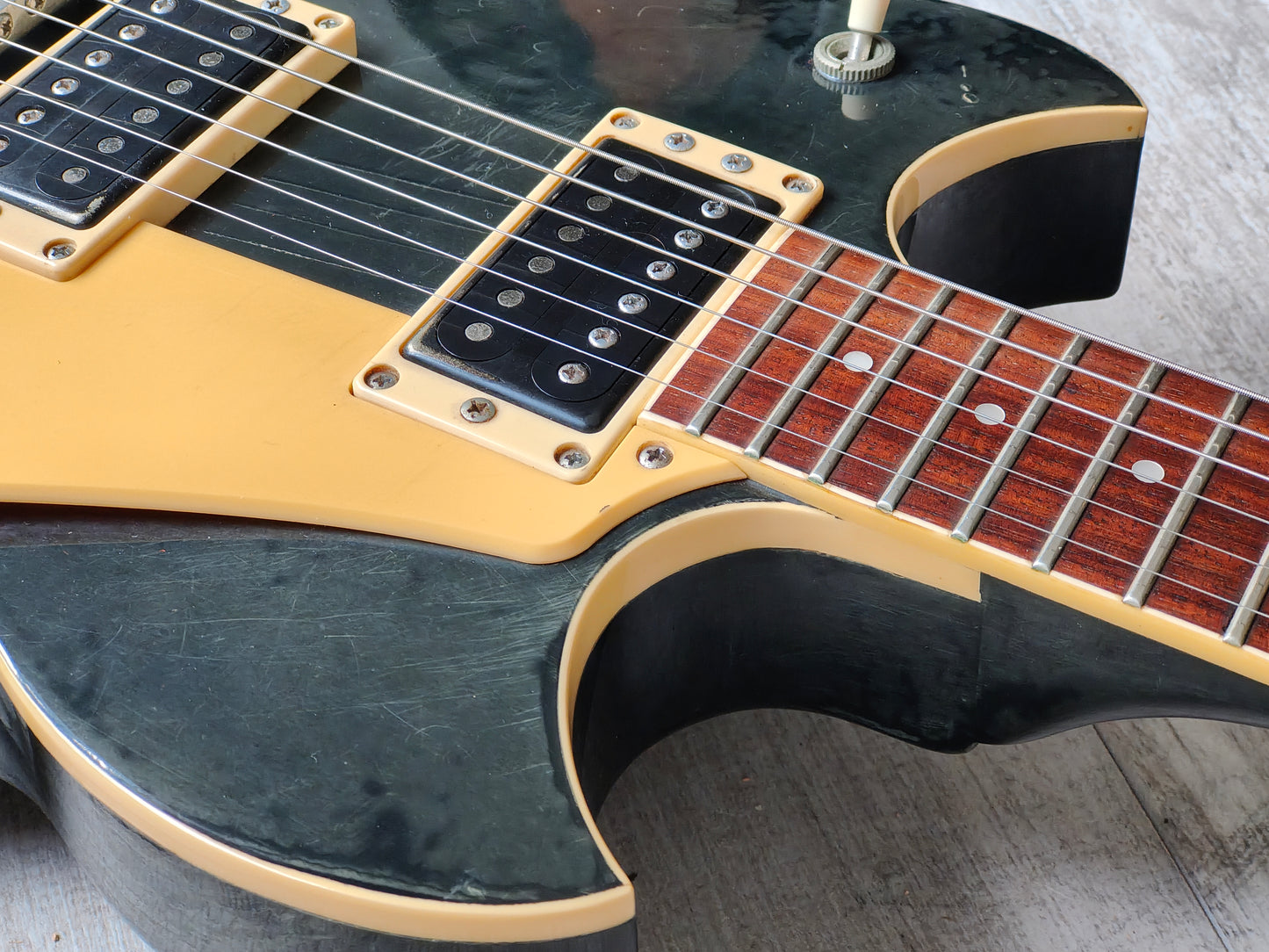 1981 Yamaha Japan SG-600 Double Cutaway (Black)