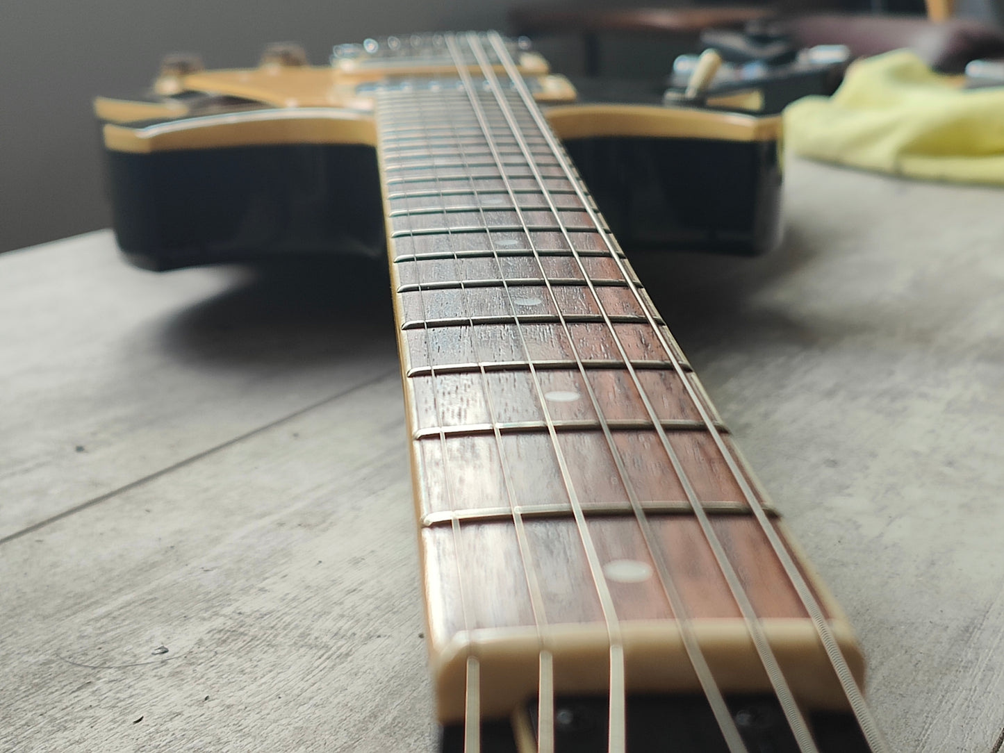1981 Yamaha Japan SG-600 Double Cutaway (Black)