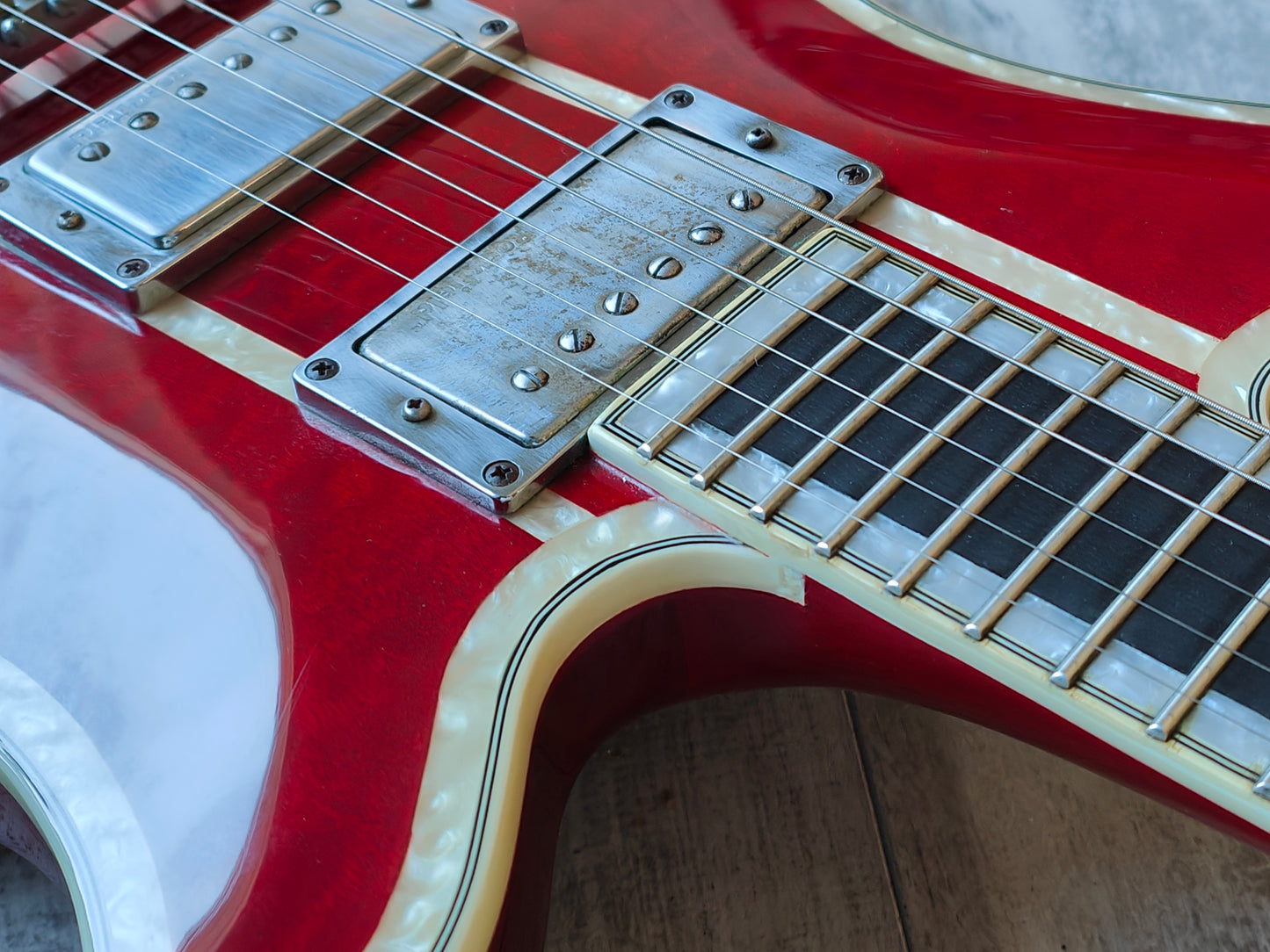 2004 BC Rich Eagle Classic Deluxe (Dragon's Blood Red)