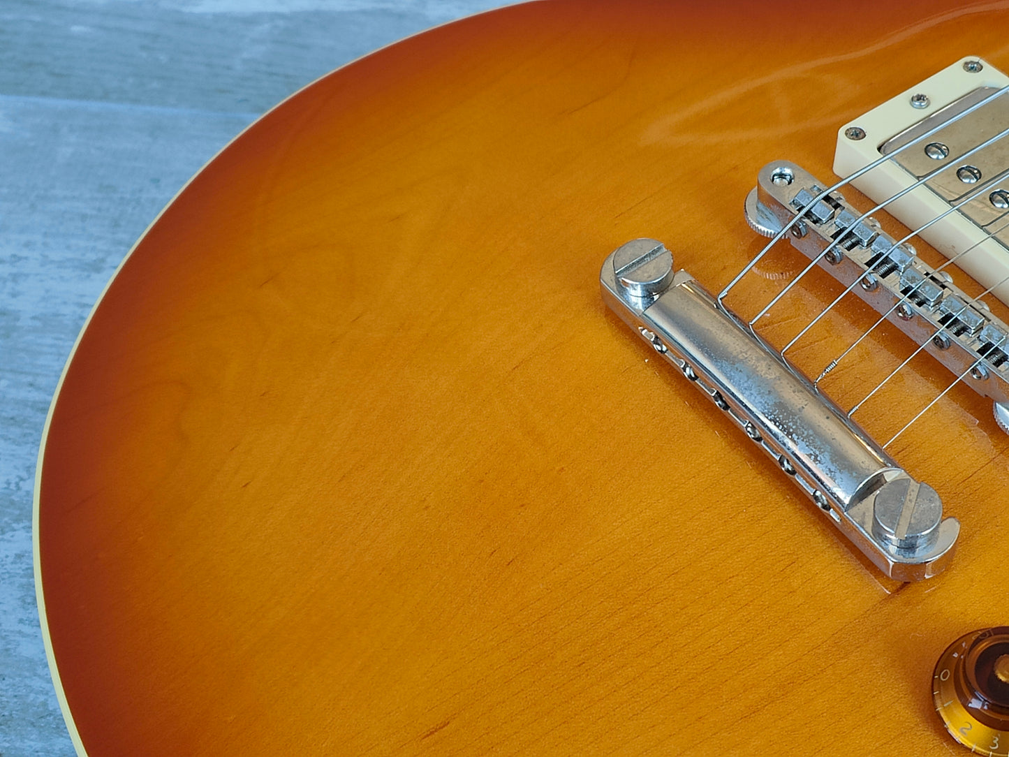 2016 FGN (Fujigen Japan) NLS-100 Neo Classic Les Paul Standard (Faded Cherry)
