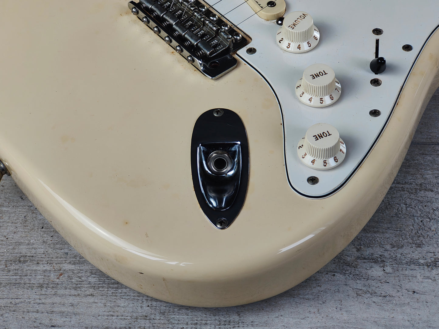 2010 Fender Japan ST72-RB Blackmore '72 Reissue Scalloped Stratocaster (White)
