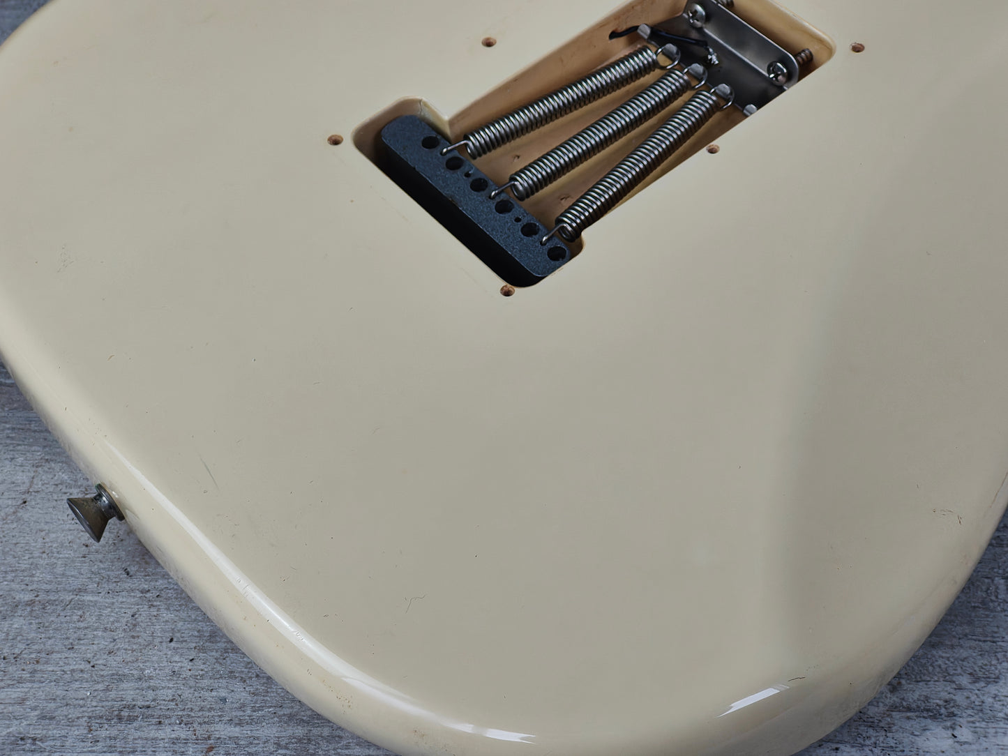 2010 Fender Japan ST72-RB Blackmore '72 Reissue Scalloped Stratocaster (White)