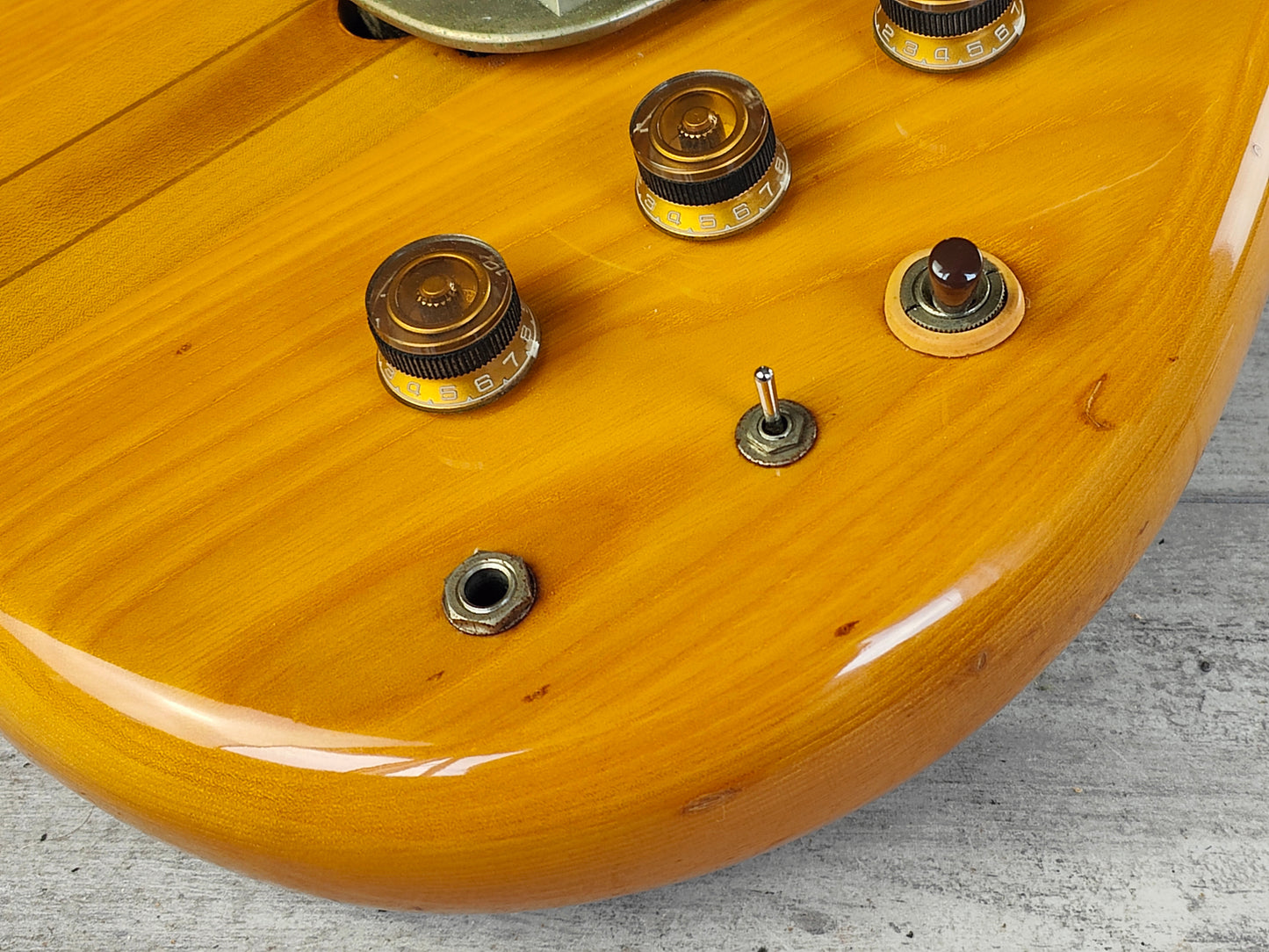1979 Greco GOII 700 Neckthrough Electric Guitar (Natural)