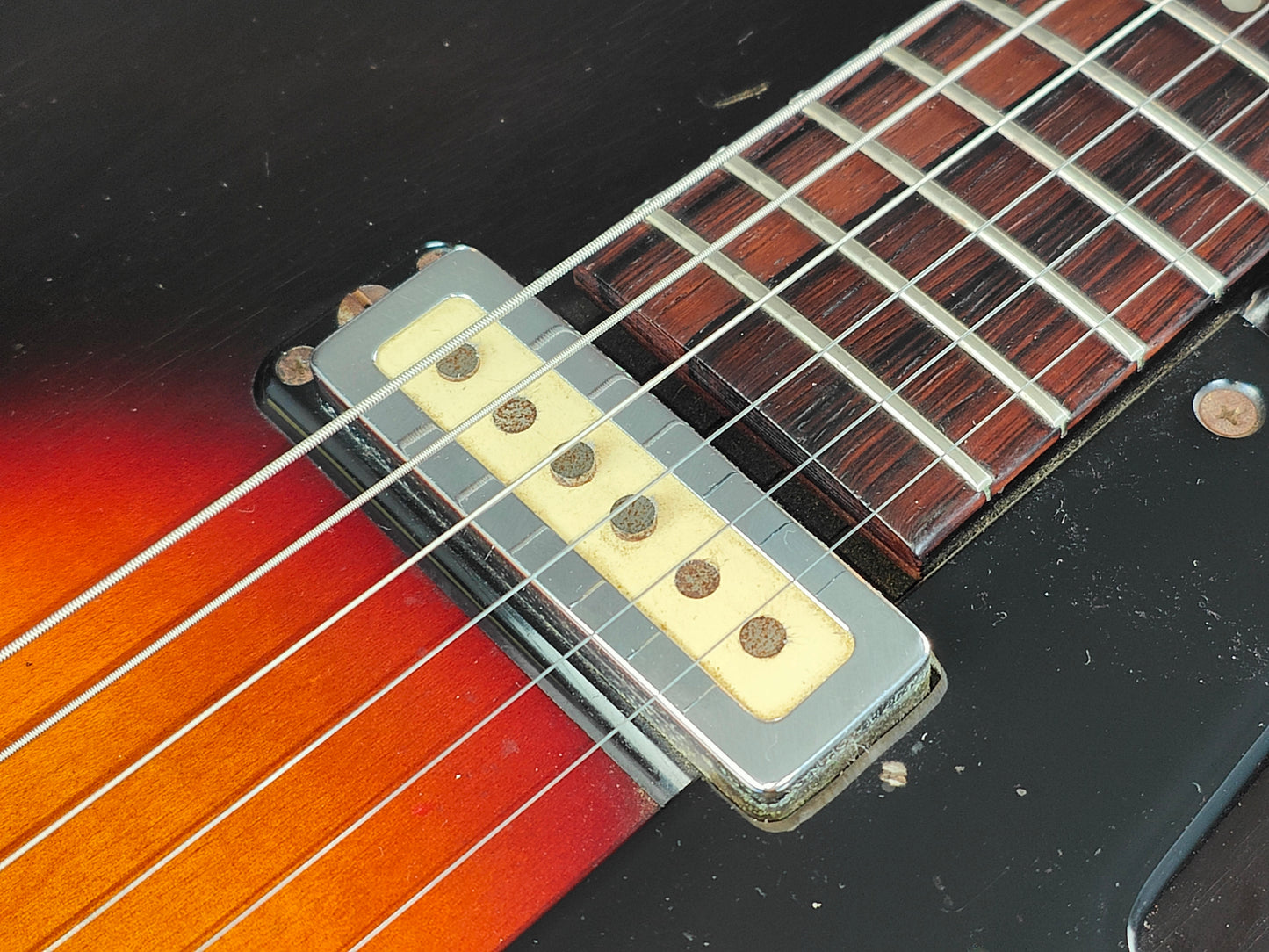 1966 Guild Cordoba X-50 Hollowbody Electric (Sunburst)