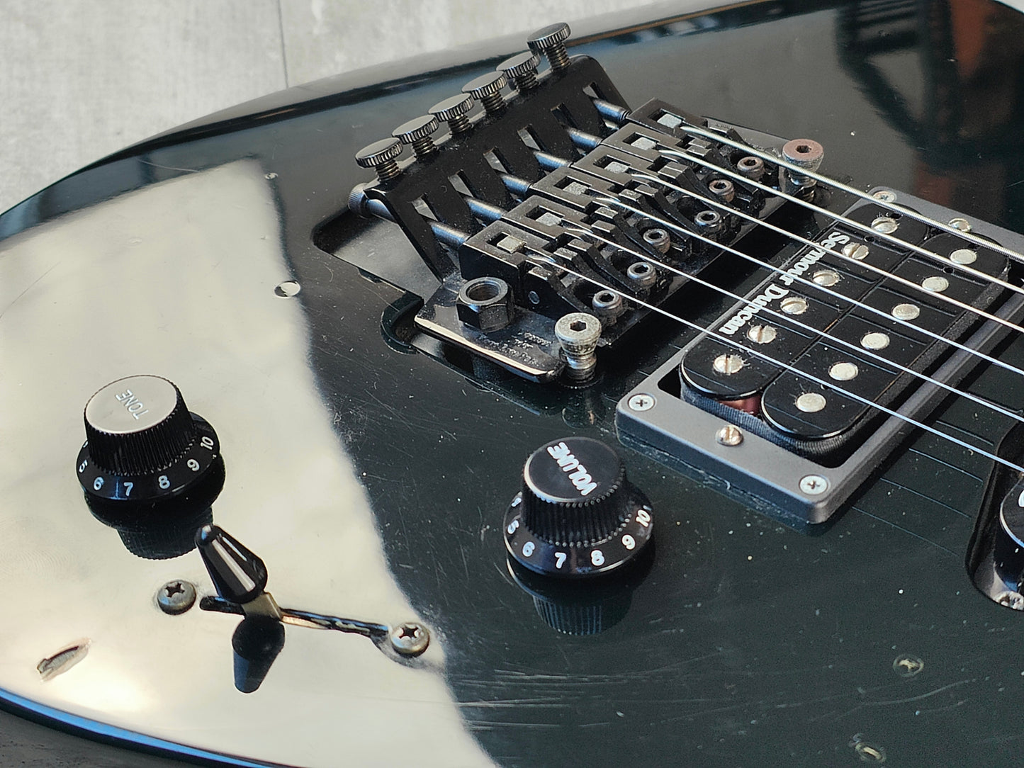 1991 Charvel Jackson Japan DK-070-HSH Dinky (Black)