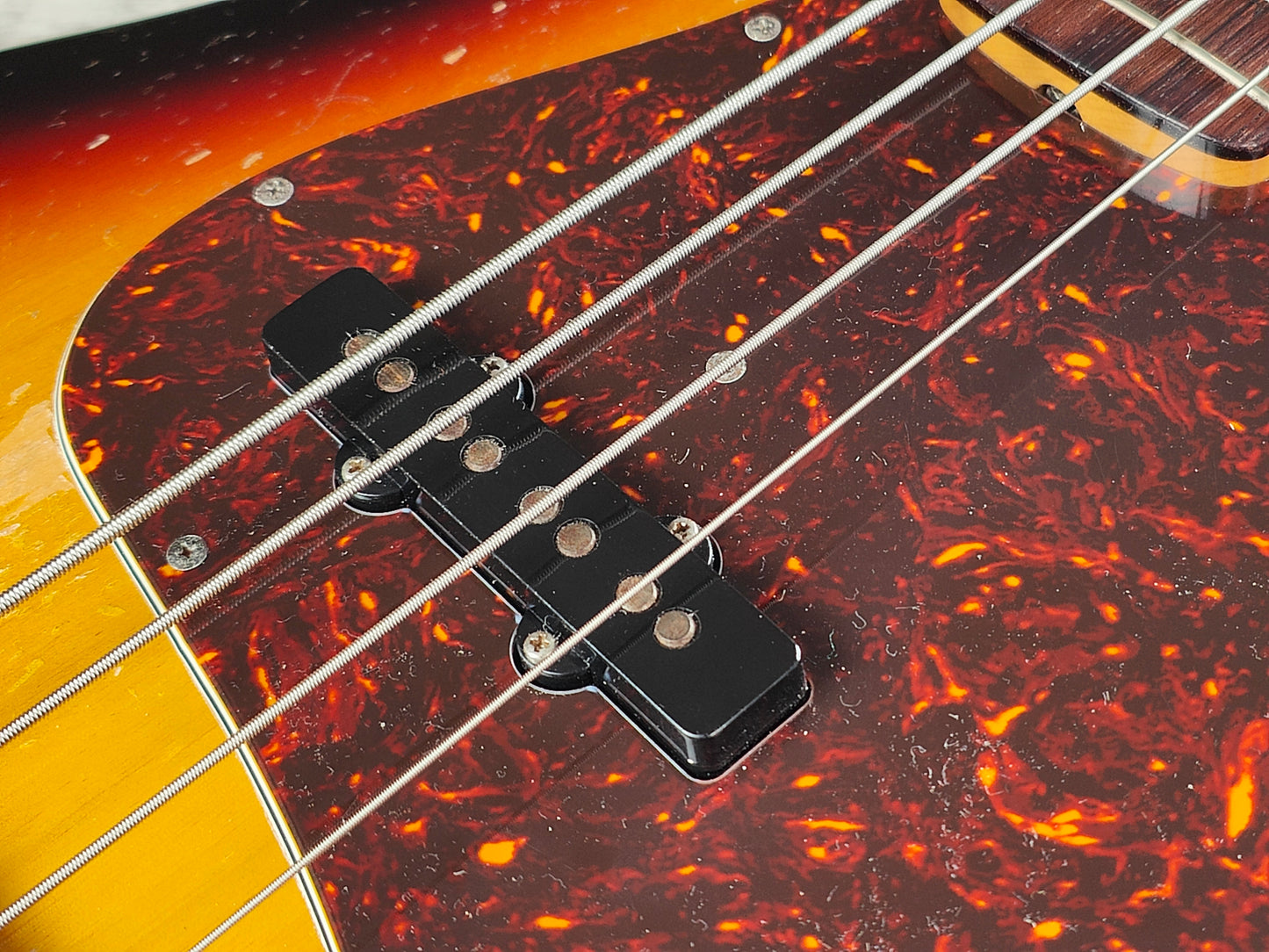 2007 Navigator (by ESP Japan) NJB-280LTD Jazz Bass (Sunburst)