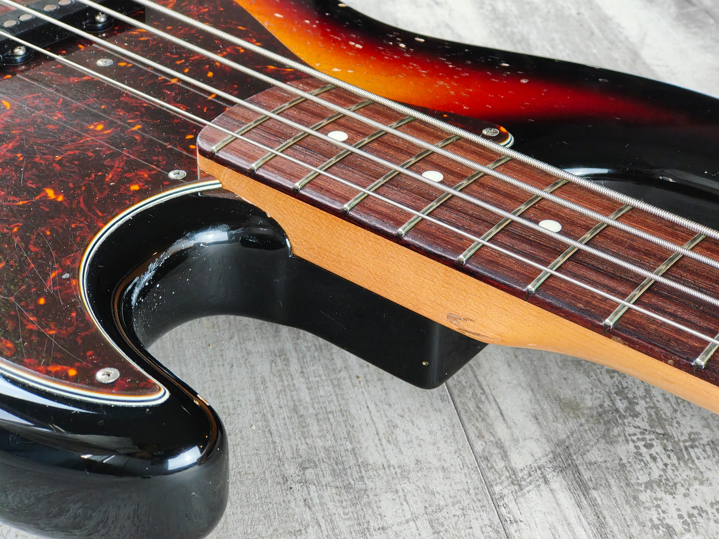 2007 Navigator (by ESP Japan) NJB-280LTD Jazz Bass (Sunburst)