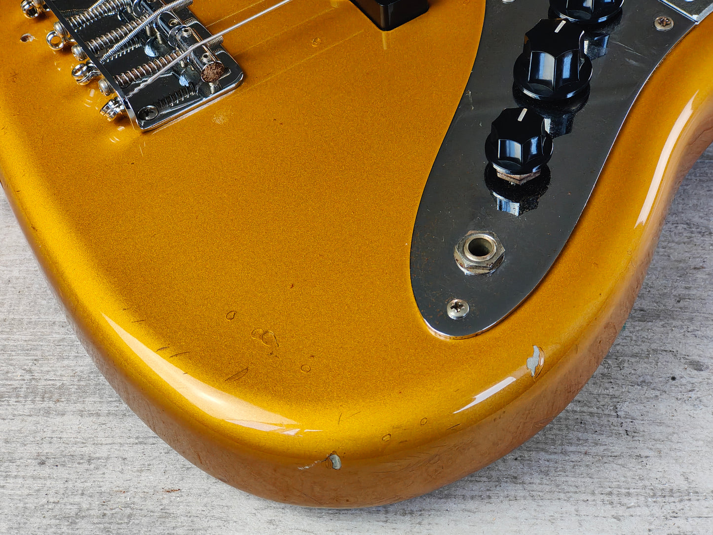 ESP Navigator Japan Jazz Bass (Gold)