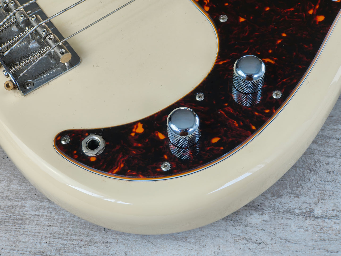 2004 Fender Japan PB62-53 '62 Reissue Precision Bass (Vintage White)
