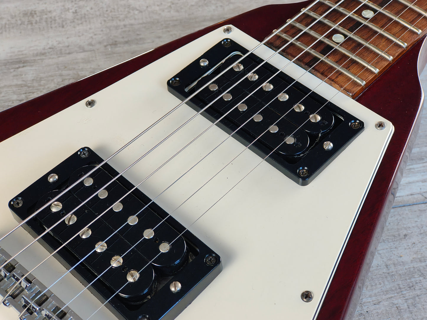 2004 Gibson USA '67 Flying V (Cherry Red)