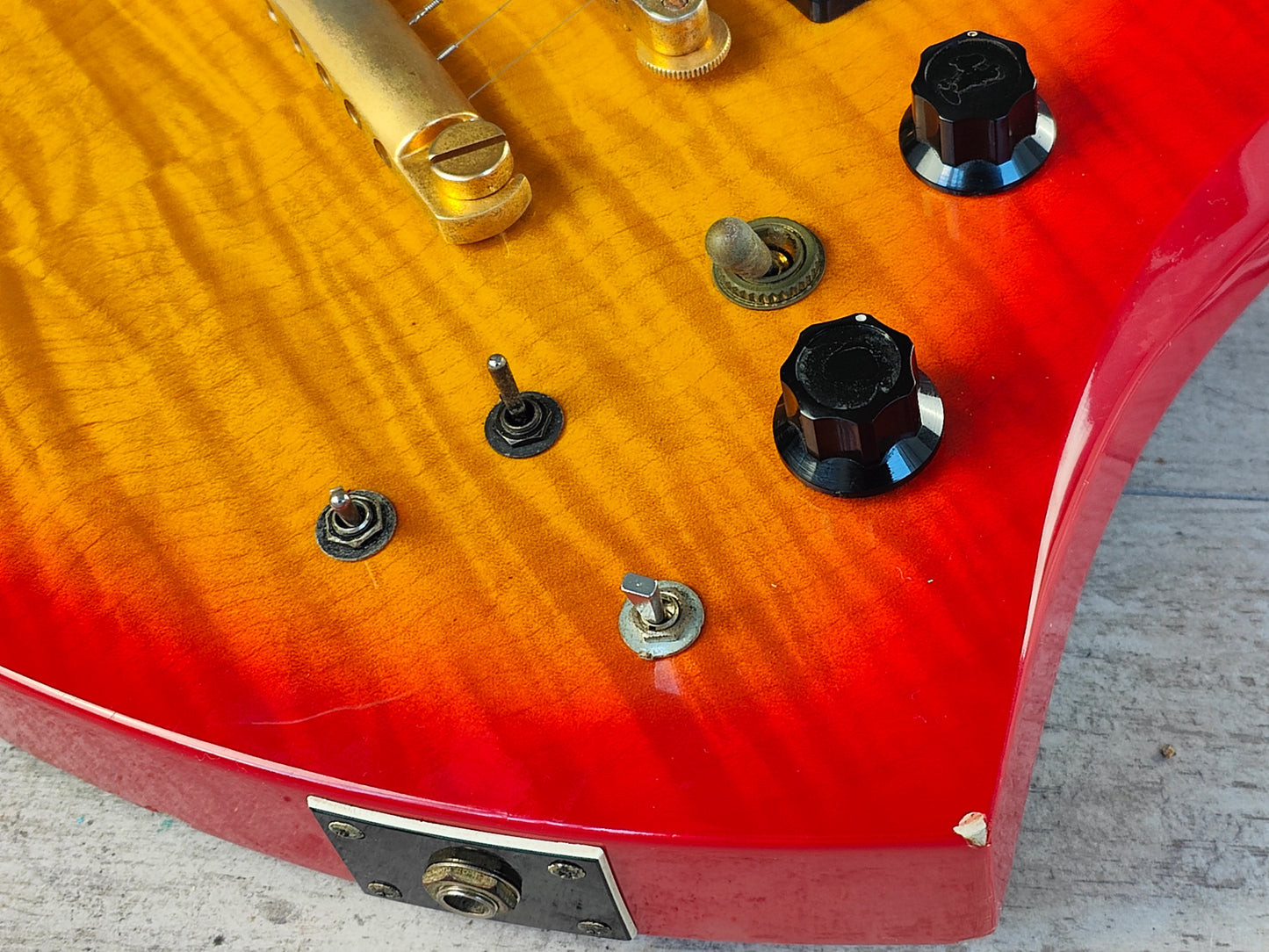 2002 Burny Hide (X Japan) MG-130S Mockingbird w/Sustainer (Cherry Sunburst)