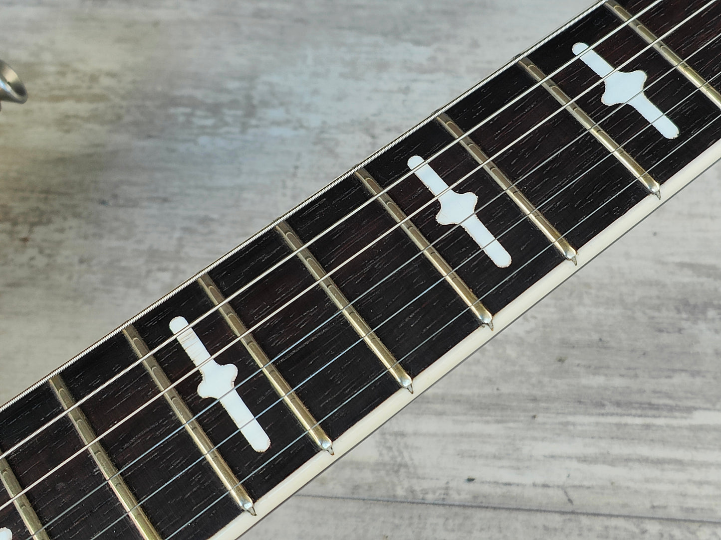 1963 Eko Italy Model 500-3V Vintage Offset (Gold Sparkle)