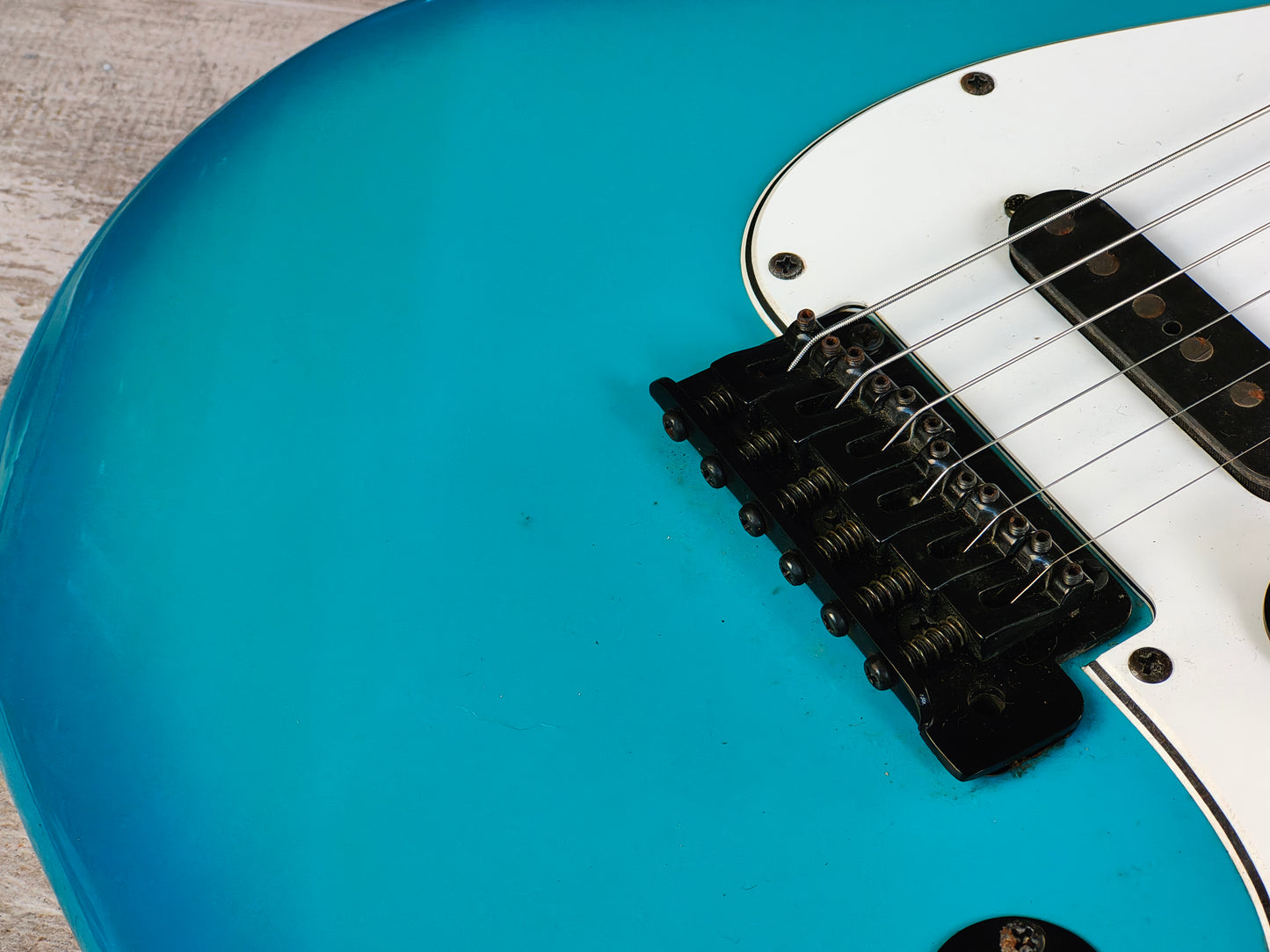 1980's Bill Lawrence (by Morris Japan) BCOR-55B "Kogure" Stratocaster (Blueburst)