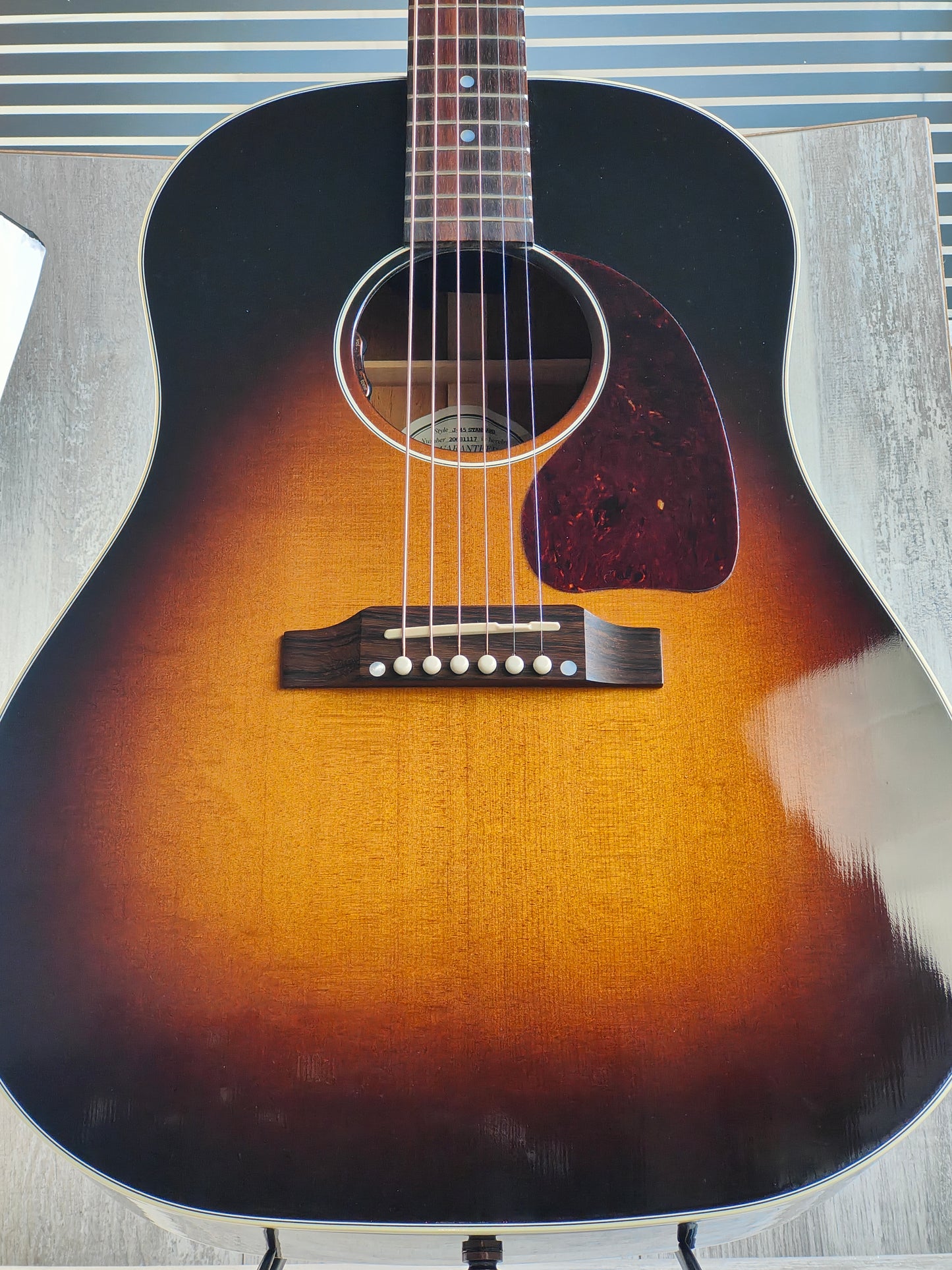 2021 Gibson J-45 Standard Acoustic Guitar w/LR Baggs (Vintage Sunburst)