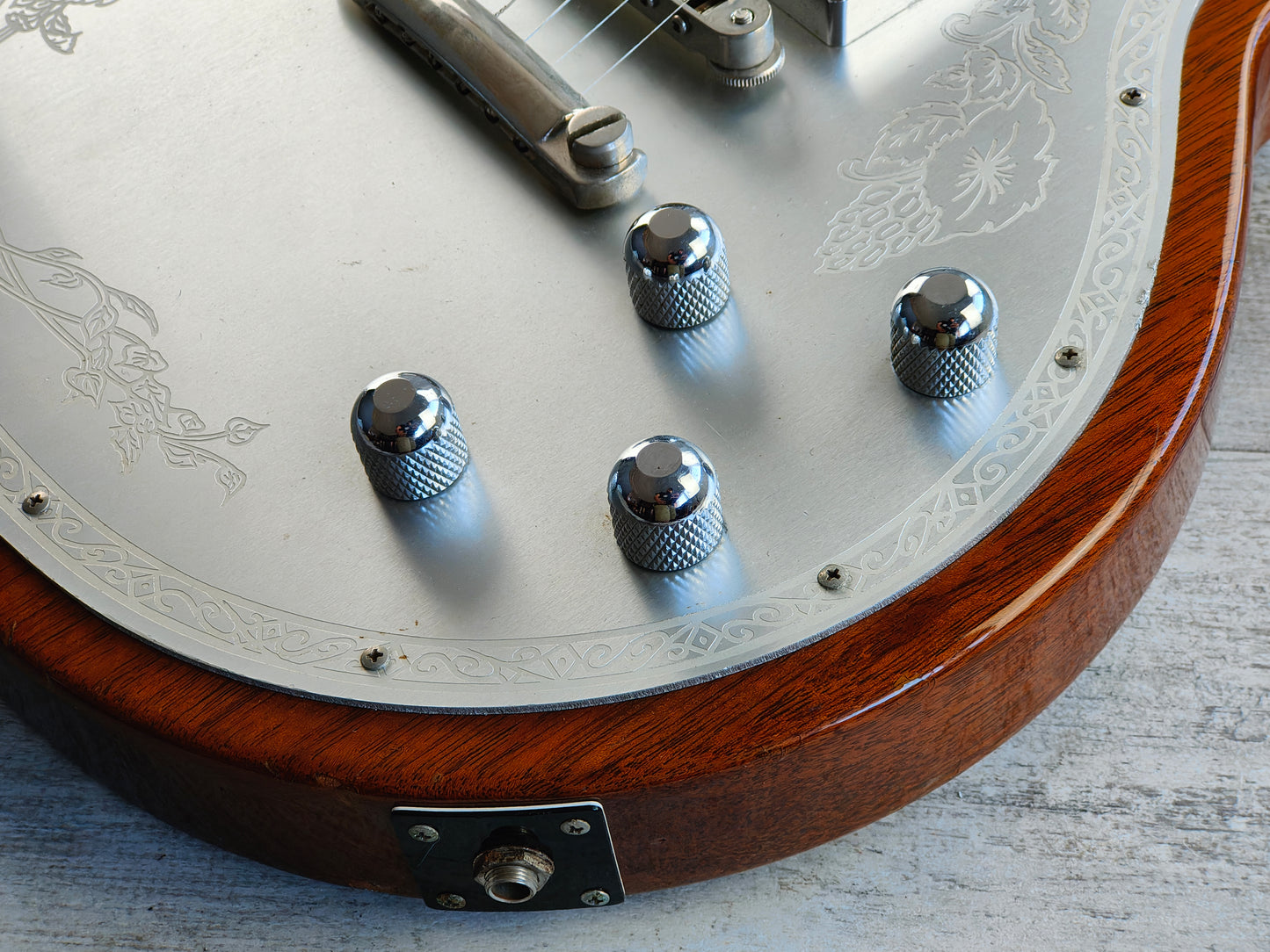 2001 Elk Custom Les Paul for Music Land Japan (Zemaitis Style Silver)
