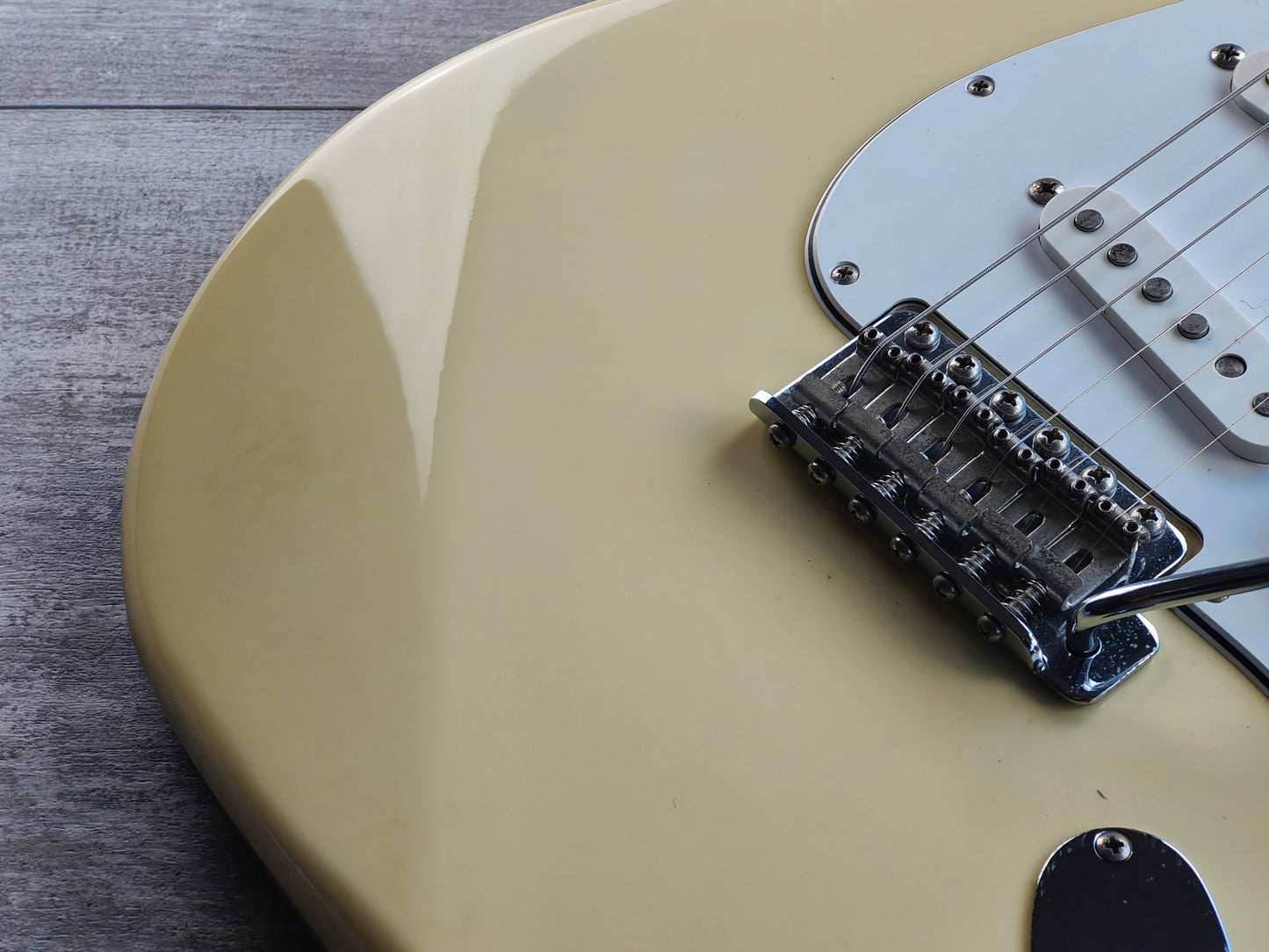 2006 Fender Japan ST-STD Stratocaster Standard (Vintage White)