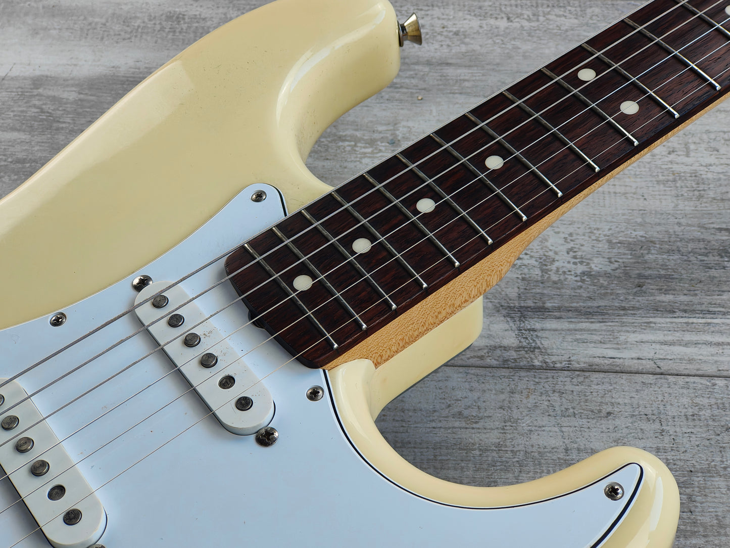 2006 Fender Japan ST-STD Stratocaster Standard (Vintage White)