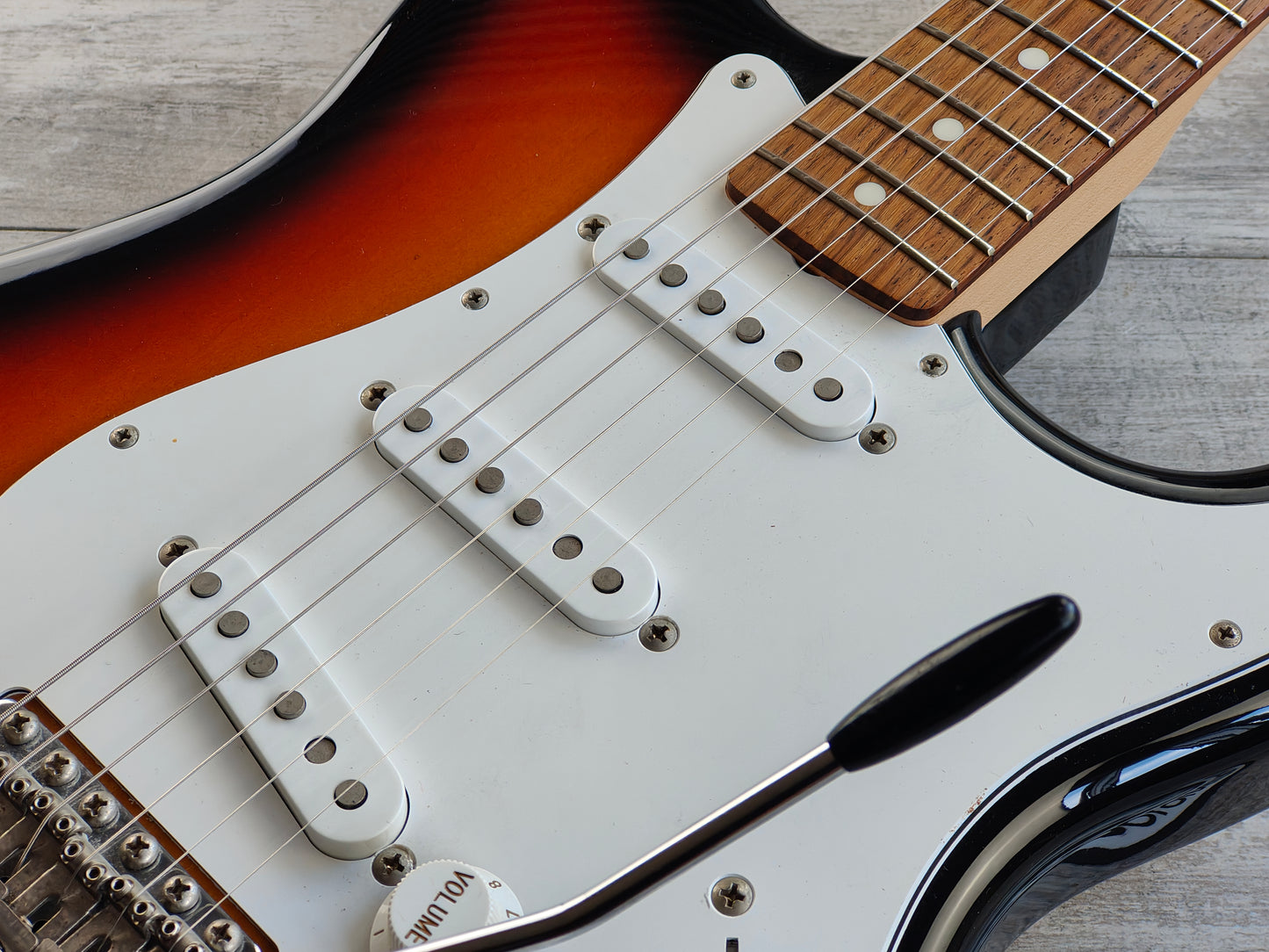 2007 Fender Japan ST-STD Stratocaster Standard (Sunburst)