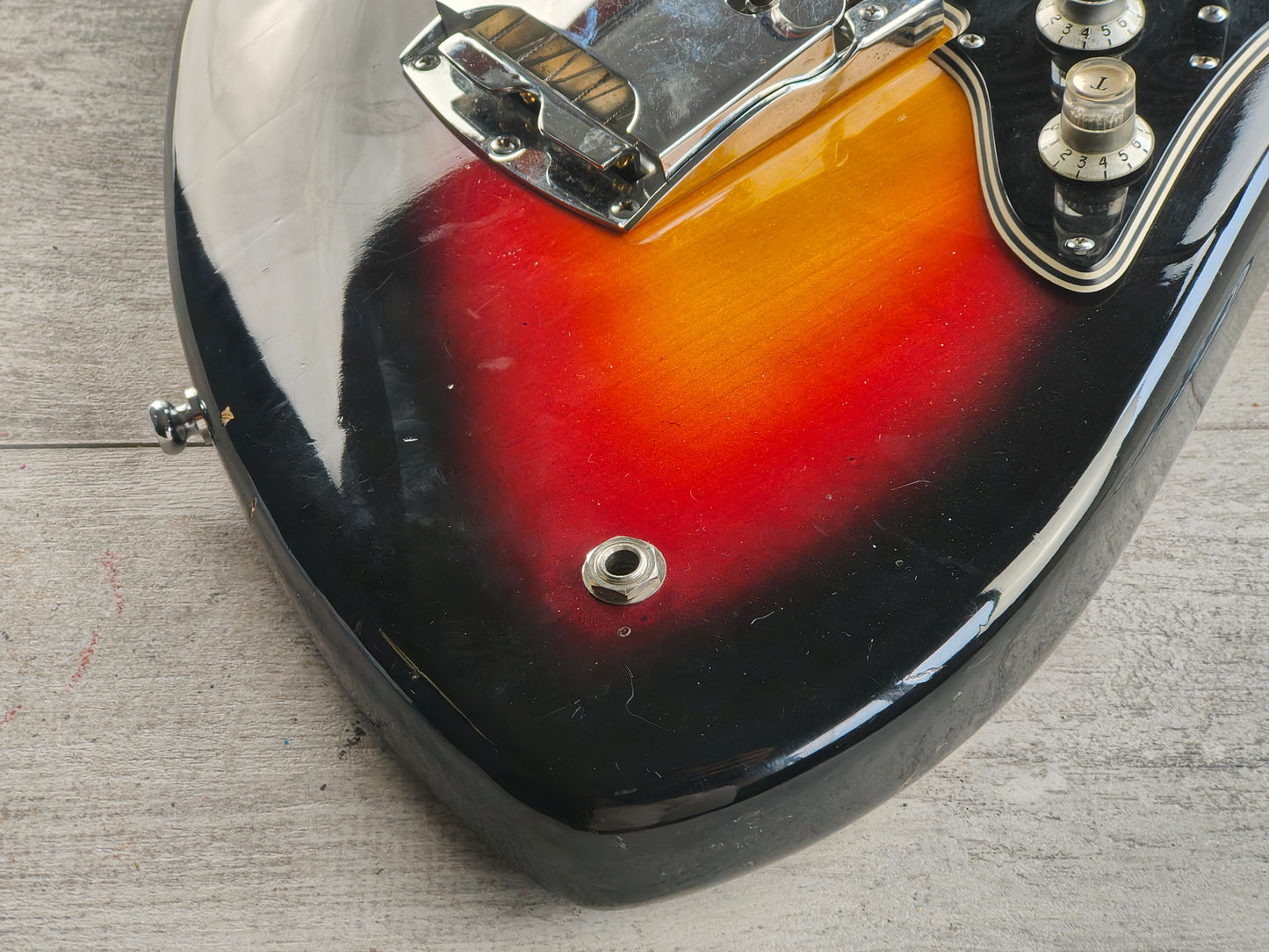 1960's Univox Japan (Matsumoku) UC-2 Jaguar-Style Offset (Sunburst)
