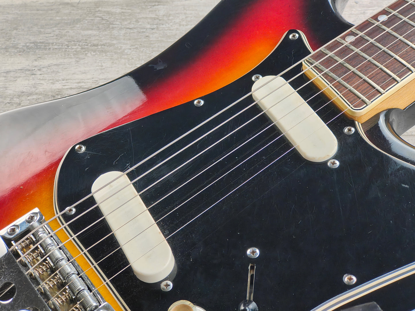 1960's Univox Japan (Matsumoku) UC-2 Jaguar-Style Offset (Sunburst)