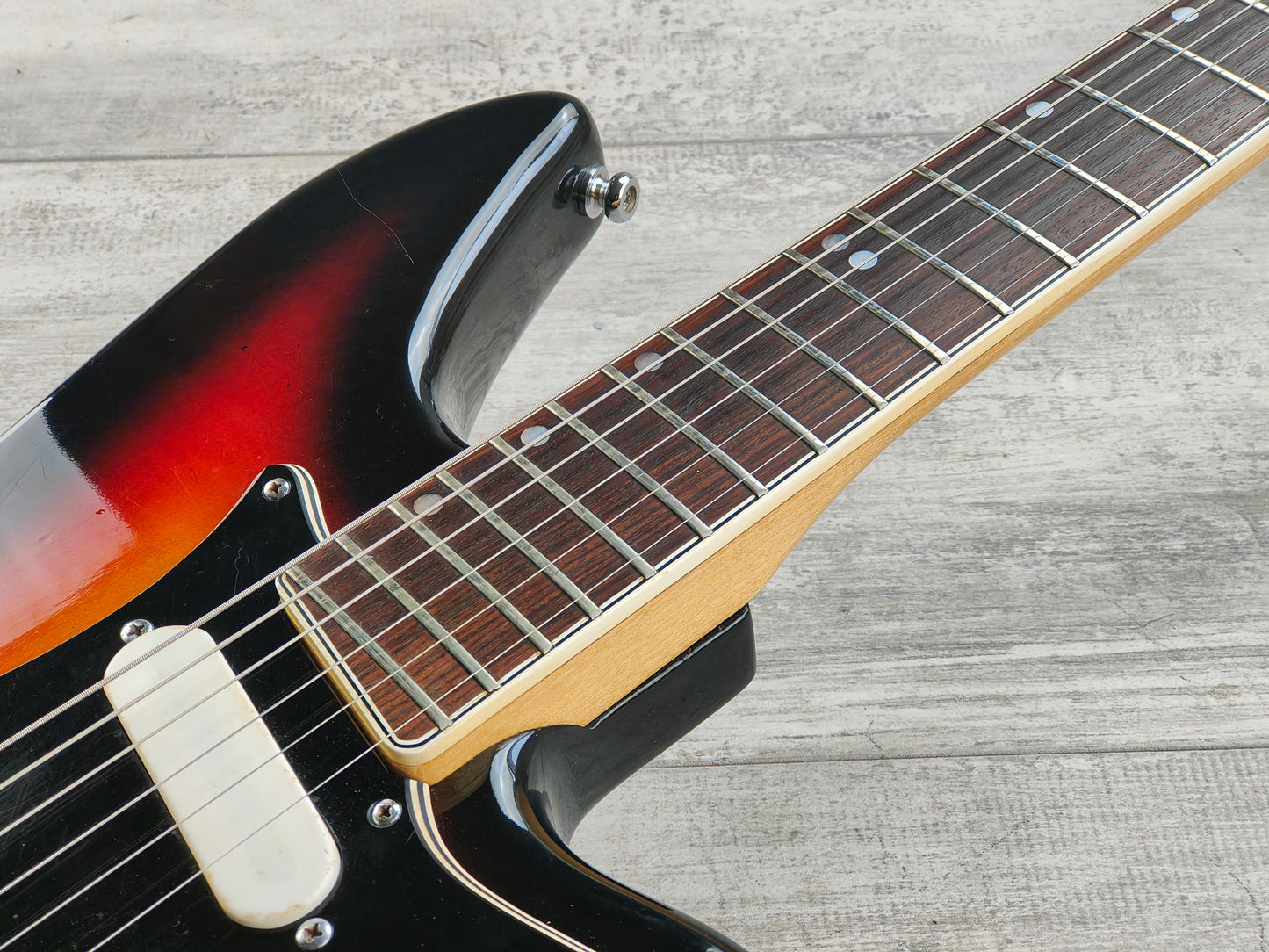1960's Univox Japan (Matsumoku) UC-2 Jaguar-Style Offset (Sunburst)