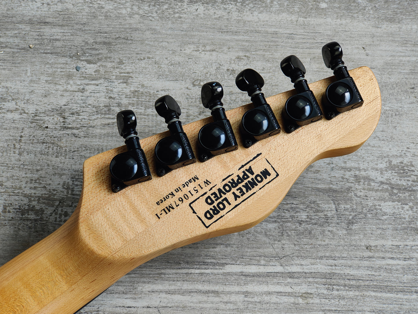 Chapman ML1 "Swamp Ash" HSS Superstrat (Natural)