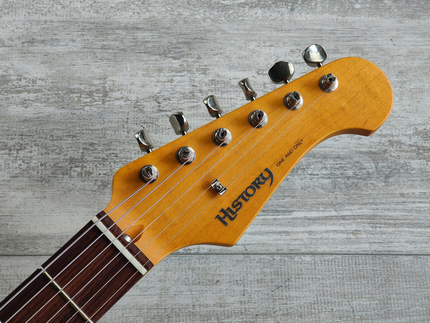 2015 History (by Fujigen Japan) TH-SV/R "Heritage Wood Series" Stratocaster (Dark Lake Placid Blue)