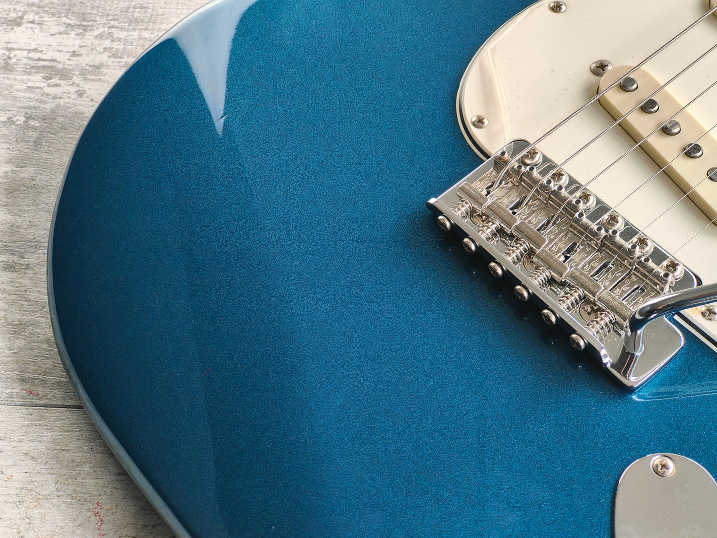 2015 History (by Fujigen Japan) TH-SV/R "Heritage Wood Series" Stratocaster (Dark Lake Placid Blue)