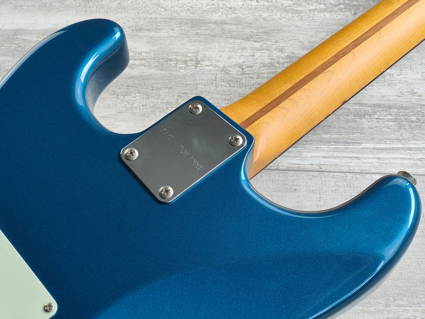 2015 History (by Fujigen Japan) TH-SV/R "Heritage Wood Series" Stratocaster (Dark Lake Placid Blue)