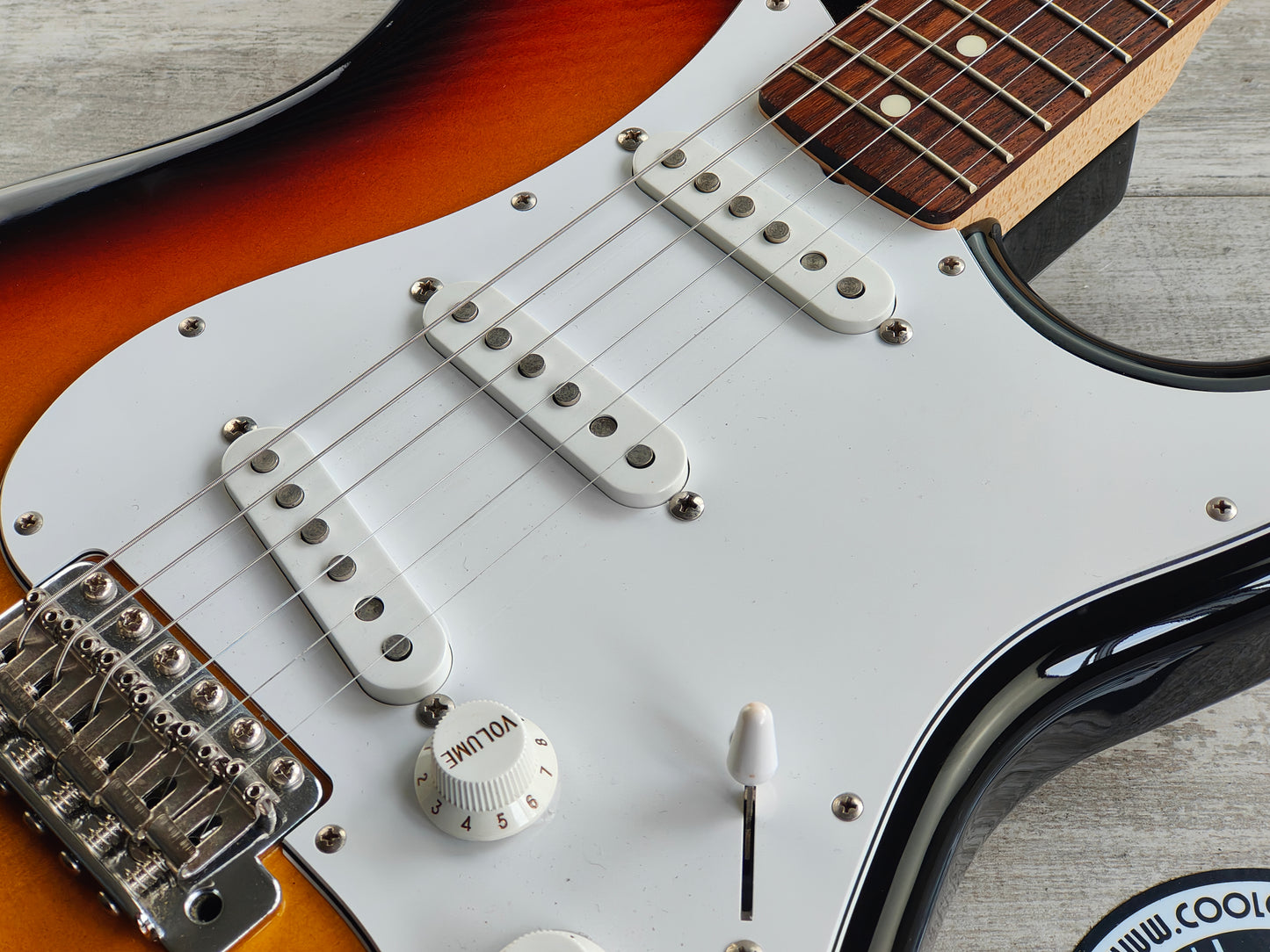 2008 Fender Japan ST-STD Stratocaster Standard (Sunburst)