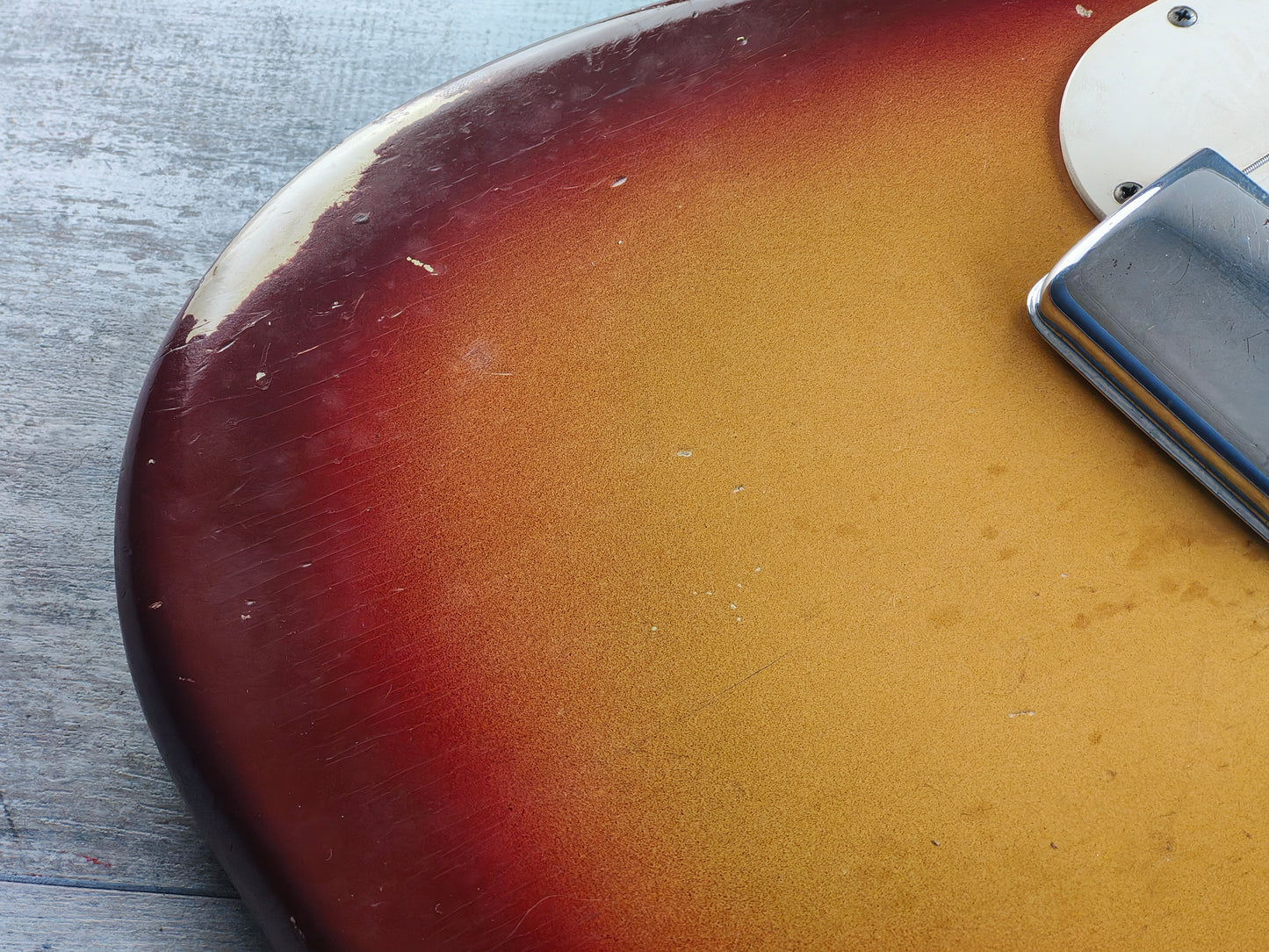 1962 Fender USA Short Scale Vintage Musicmaster (Maroon Burst)