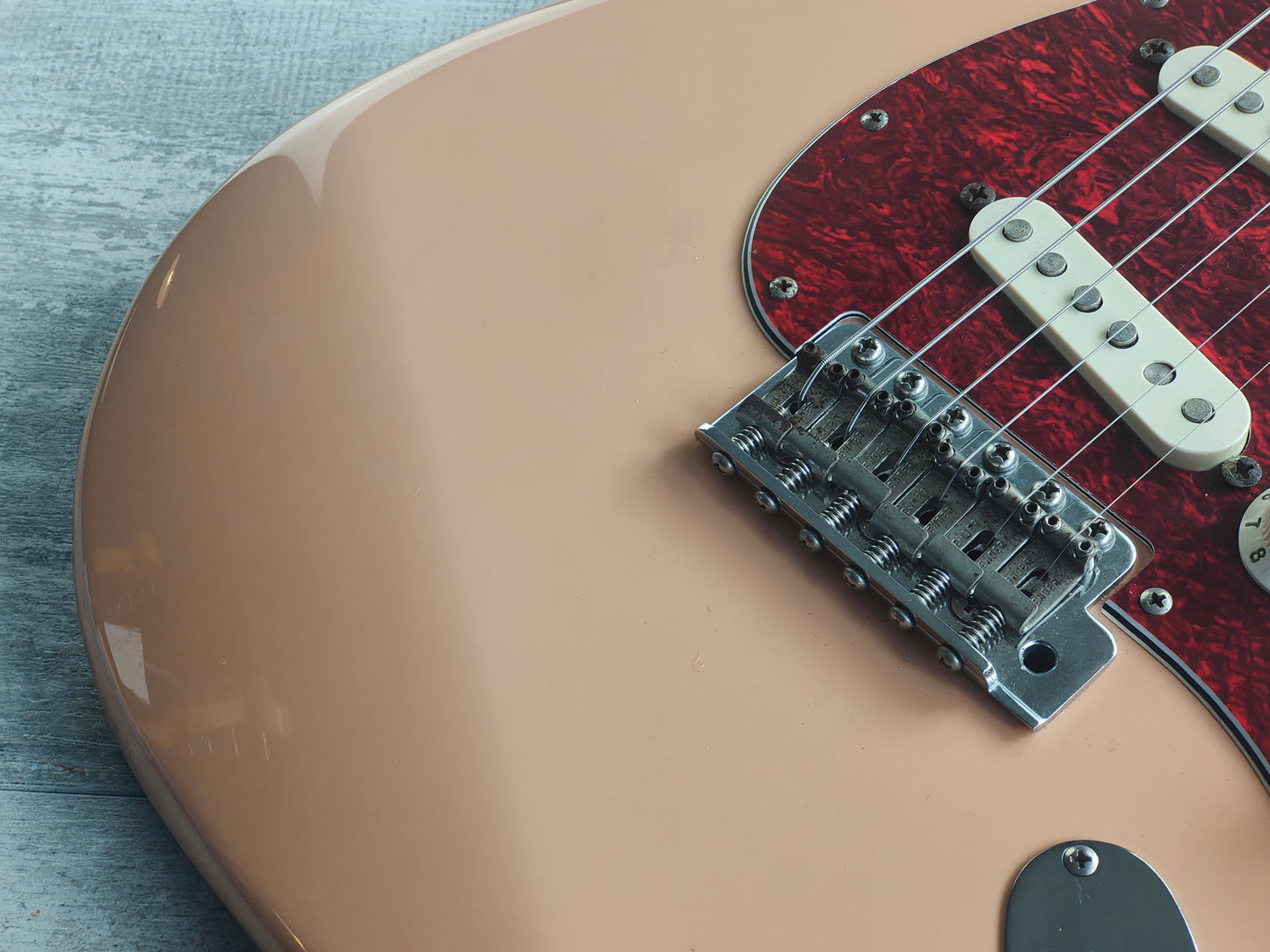2004 Fender Japan ST62 '62 Reissue Stratocaster (Shell Pink)