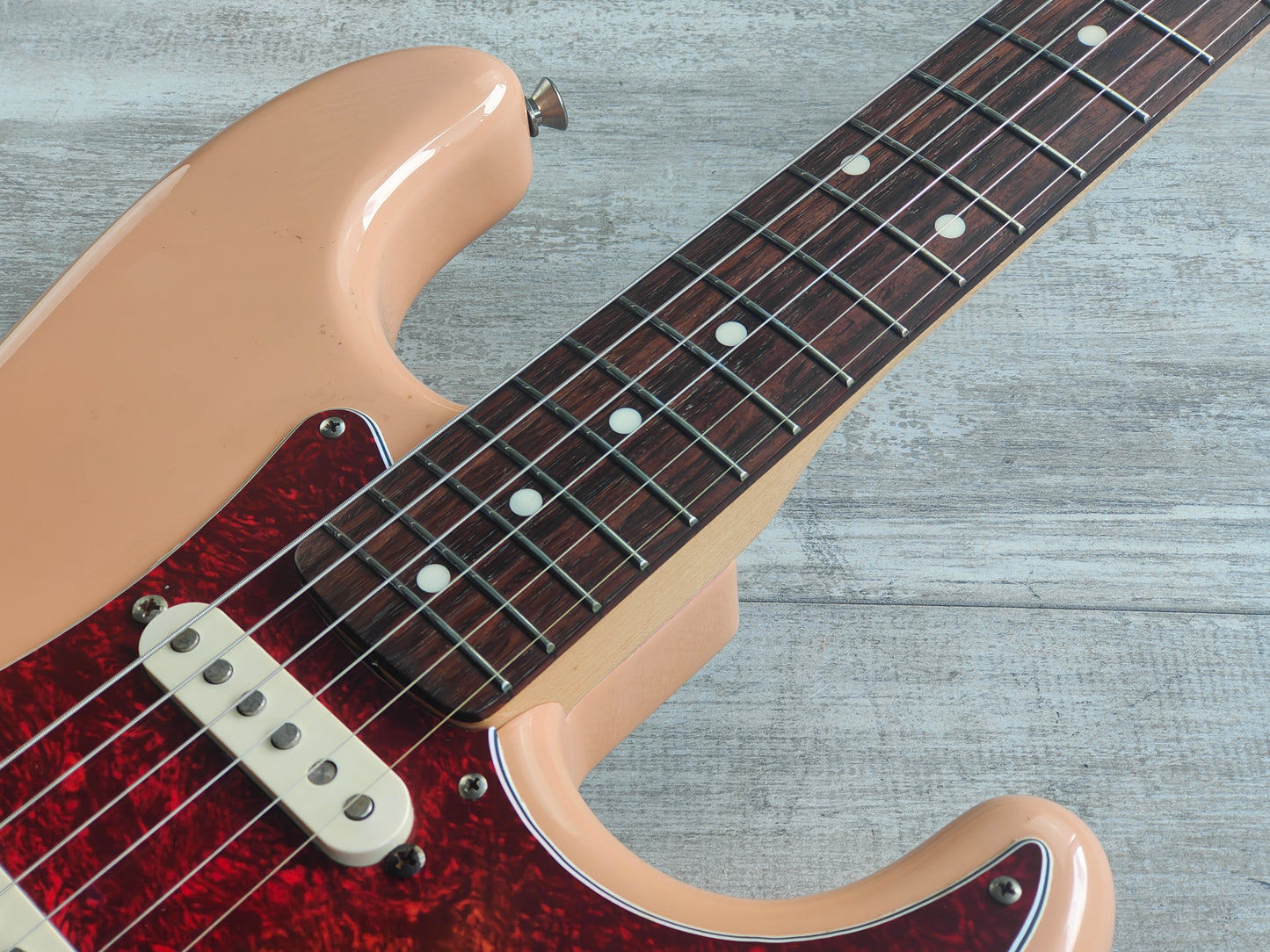 2004 Fender Japan ST62 '62 Reissue Stratocaster (Shell Pink)