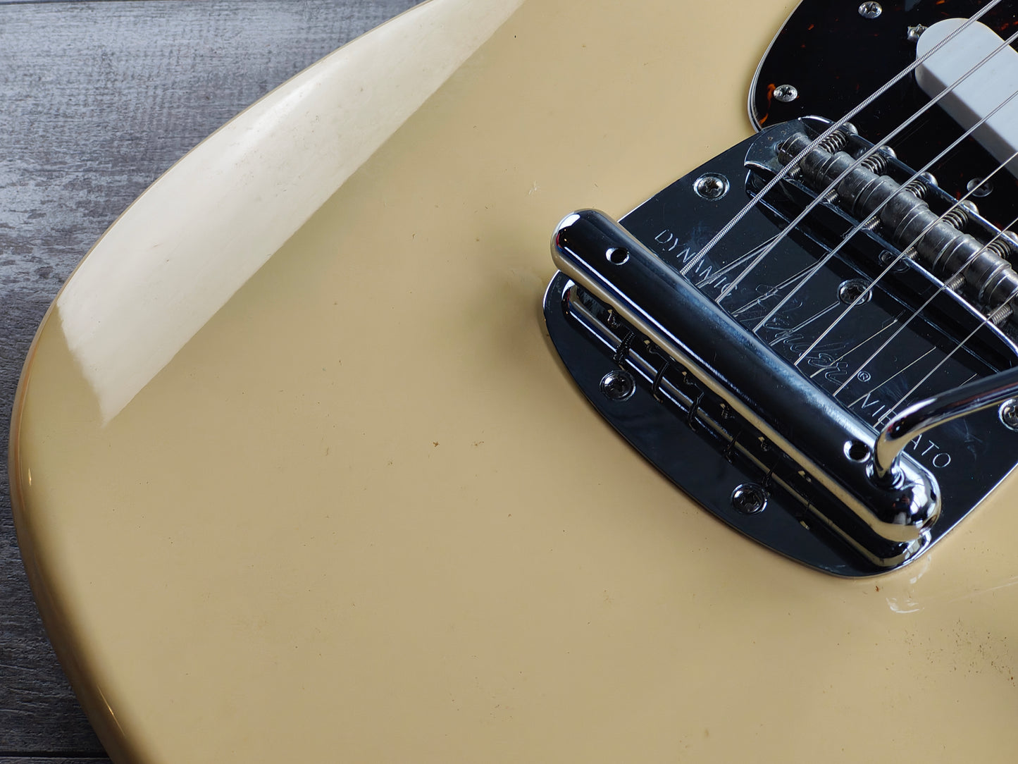 2008 Fender Japan MG69 '69 Reissue Mustang (Vintage White)
