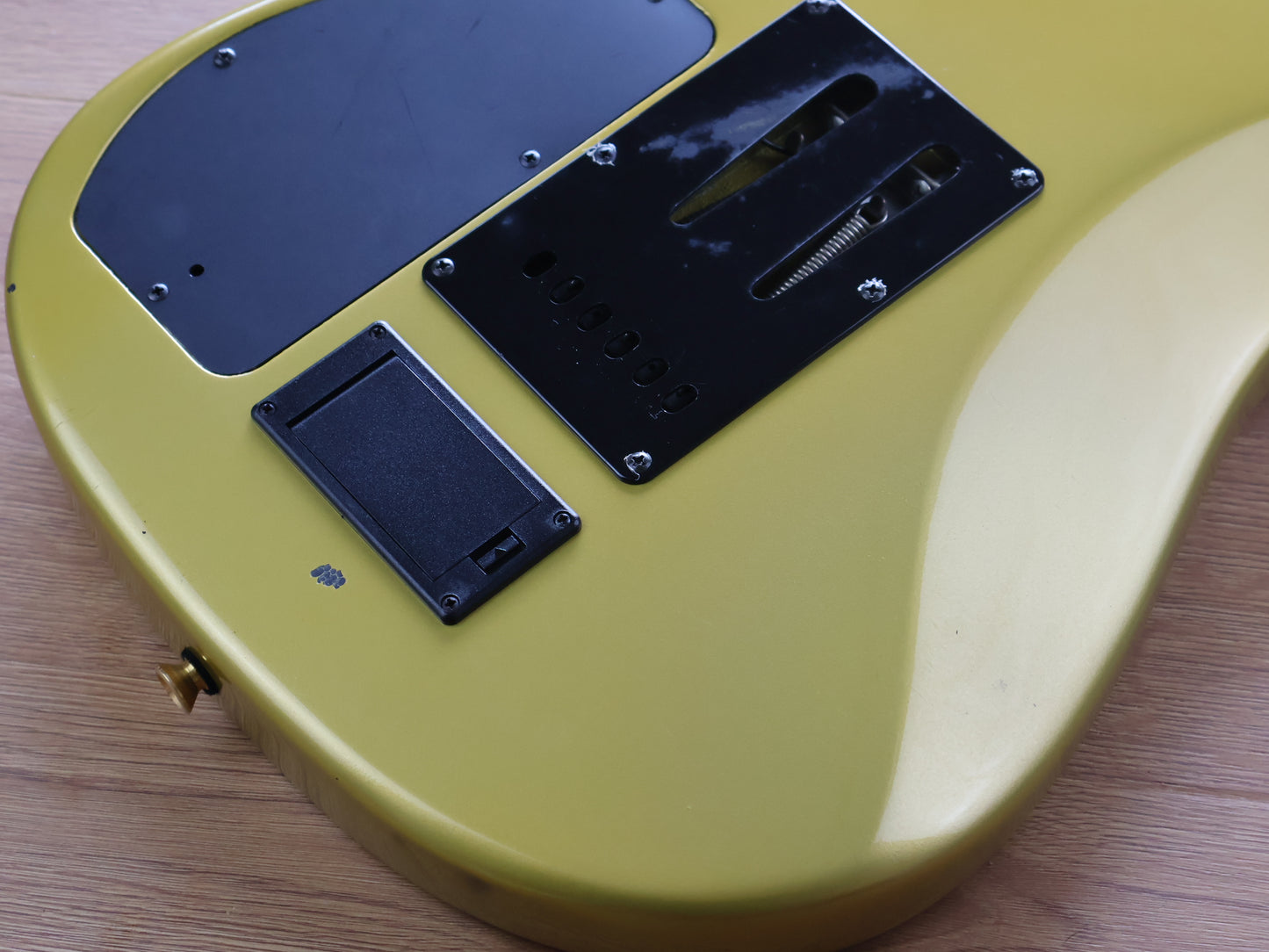 1995 Fernandes Japan FR-75S Revolver Superstrat w/Sustainer (Refinished Gold)