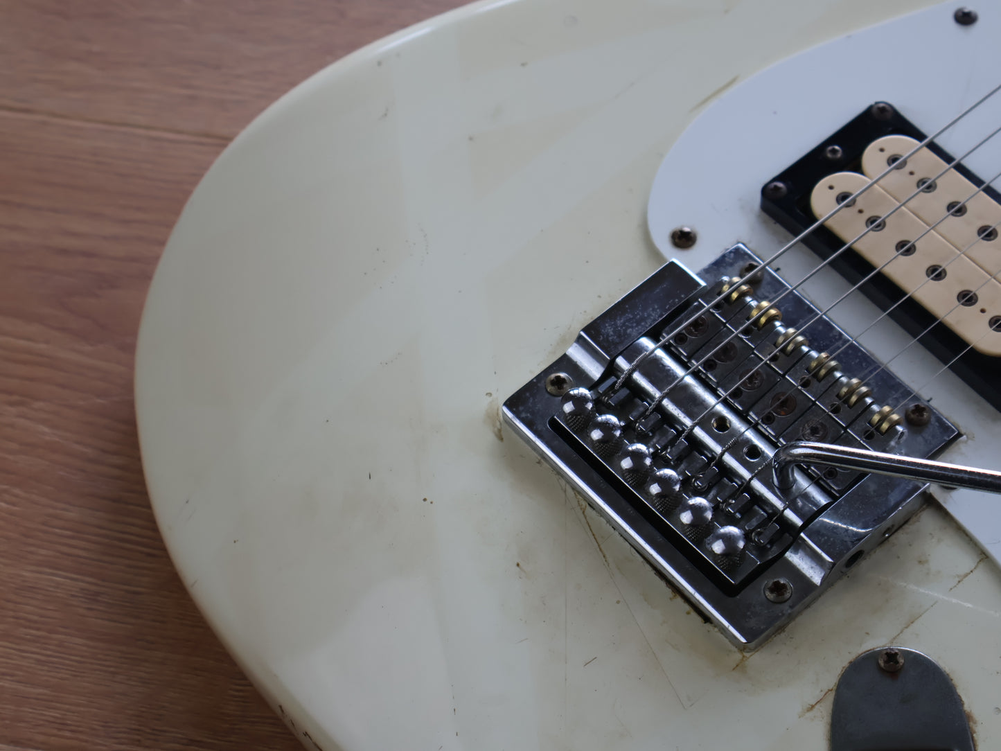 1984 Squier Japan SQ Series ST702 Contemporary Modified Stratocaster (Vintage White)