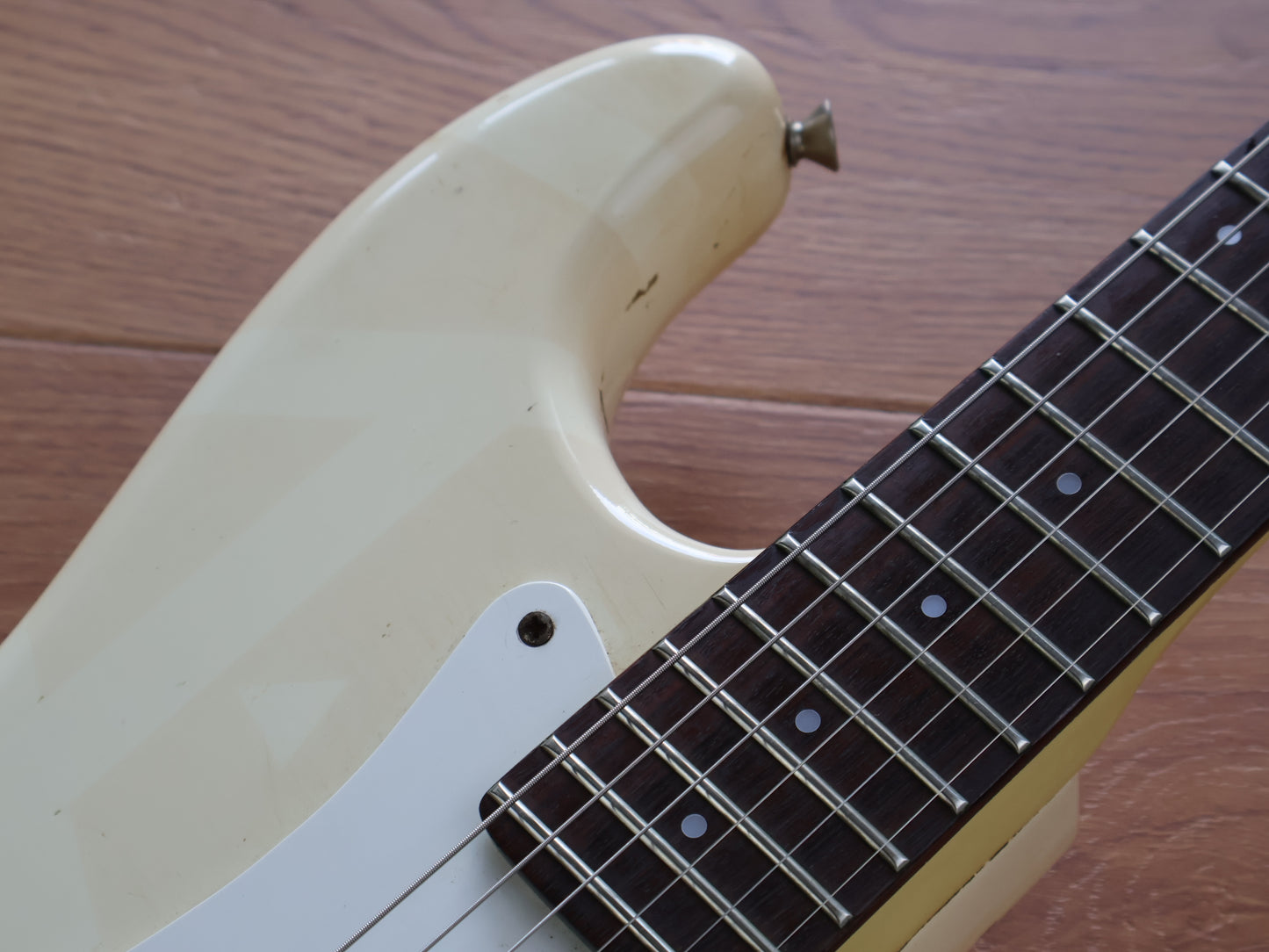 1984 Squier Japan SQ Series ST702 Contemporary Modified Stratocaster (Vintage White)