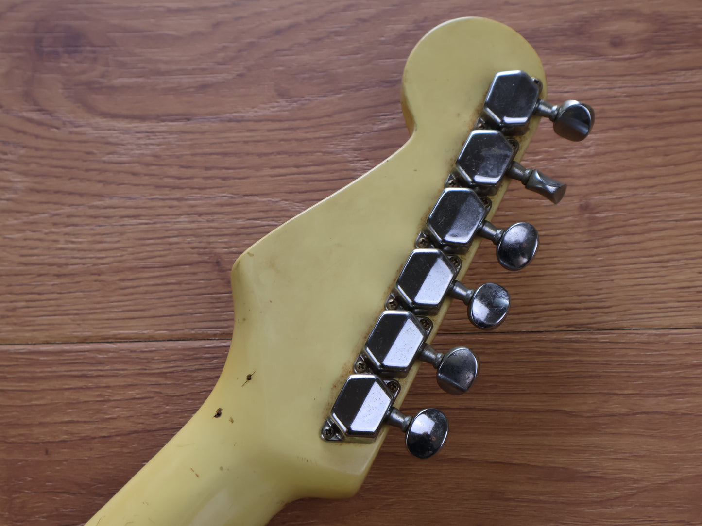 1984 Squier Japan SQ Series ST702 Contemporary Modified Stratocaster (Vintage White)
