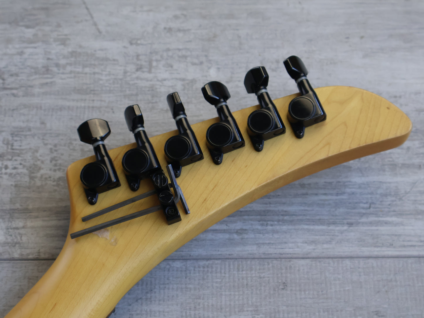 2001 Kramer Striker FR-422S Superstrat (Purple)