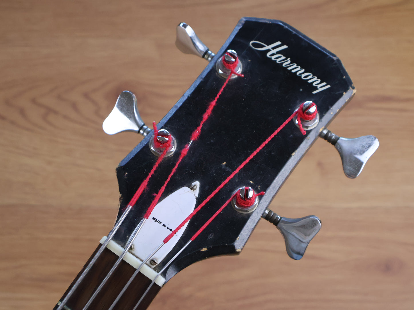 1964 Harmony H22 Hollowbody Bass w/Goldfoil Pickup (Sunburst)