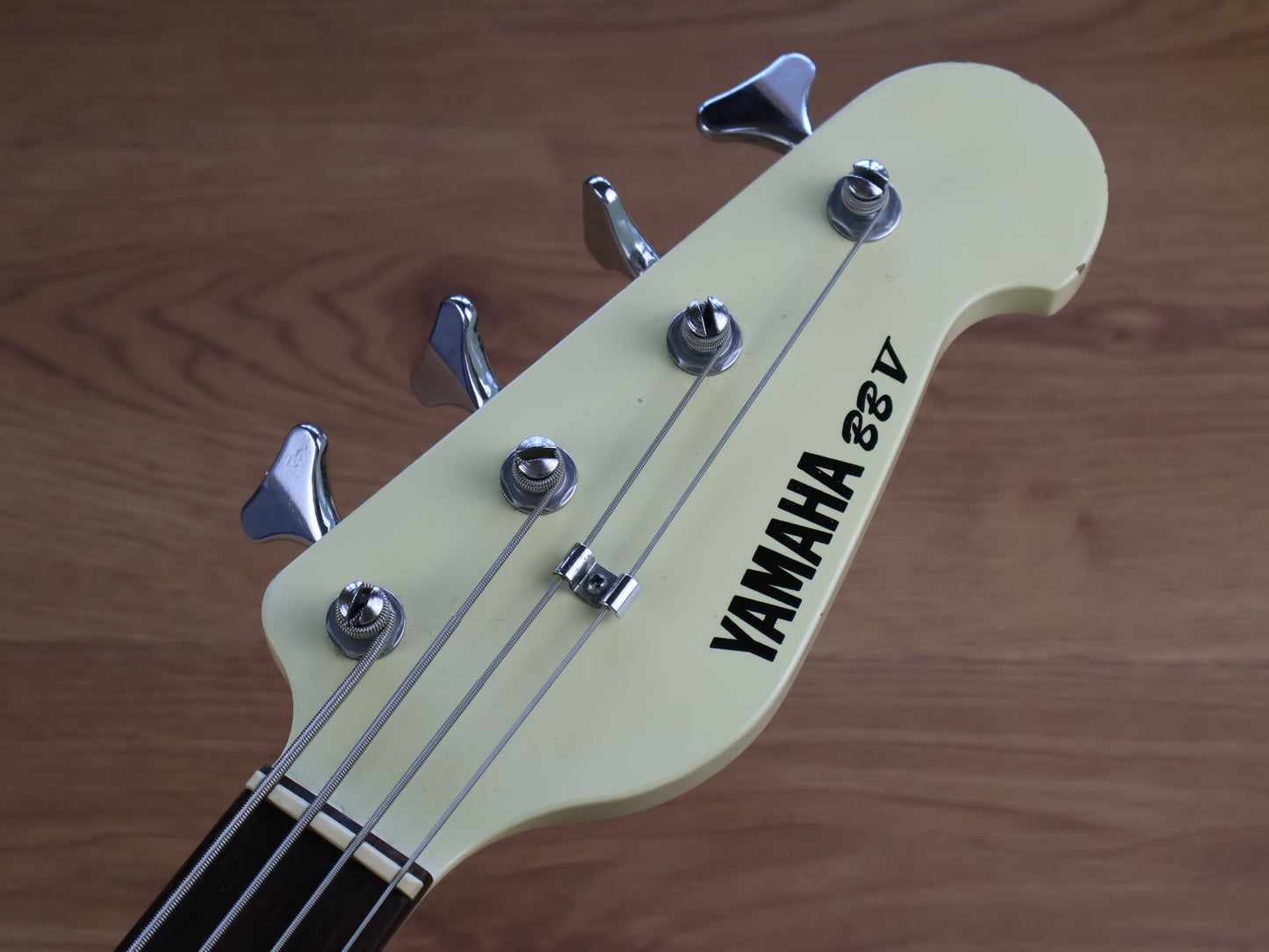 1985 Yamaha Japan BB-V Broad Bass (Aged White)