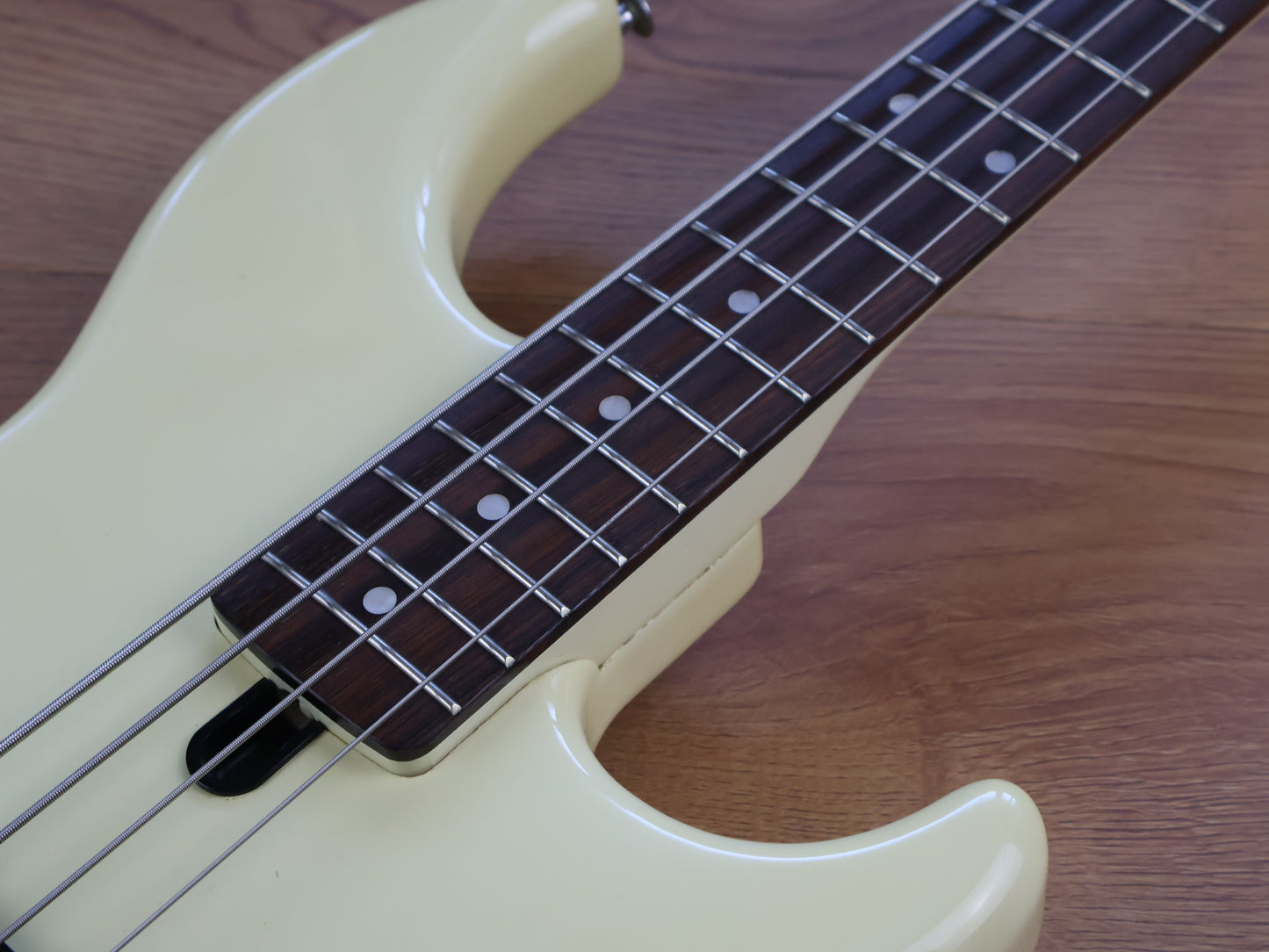 1985 Yamaha Japan BB-V Broad Bass (Aged White)